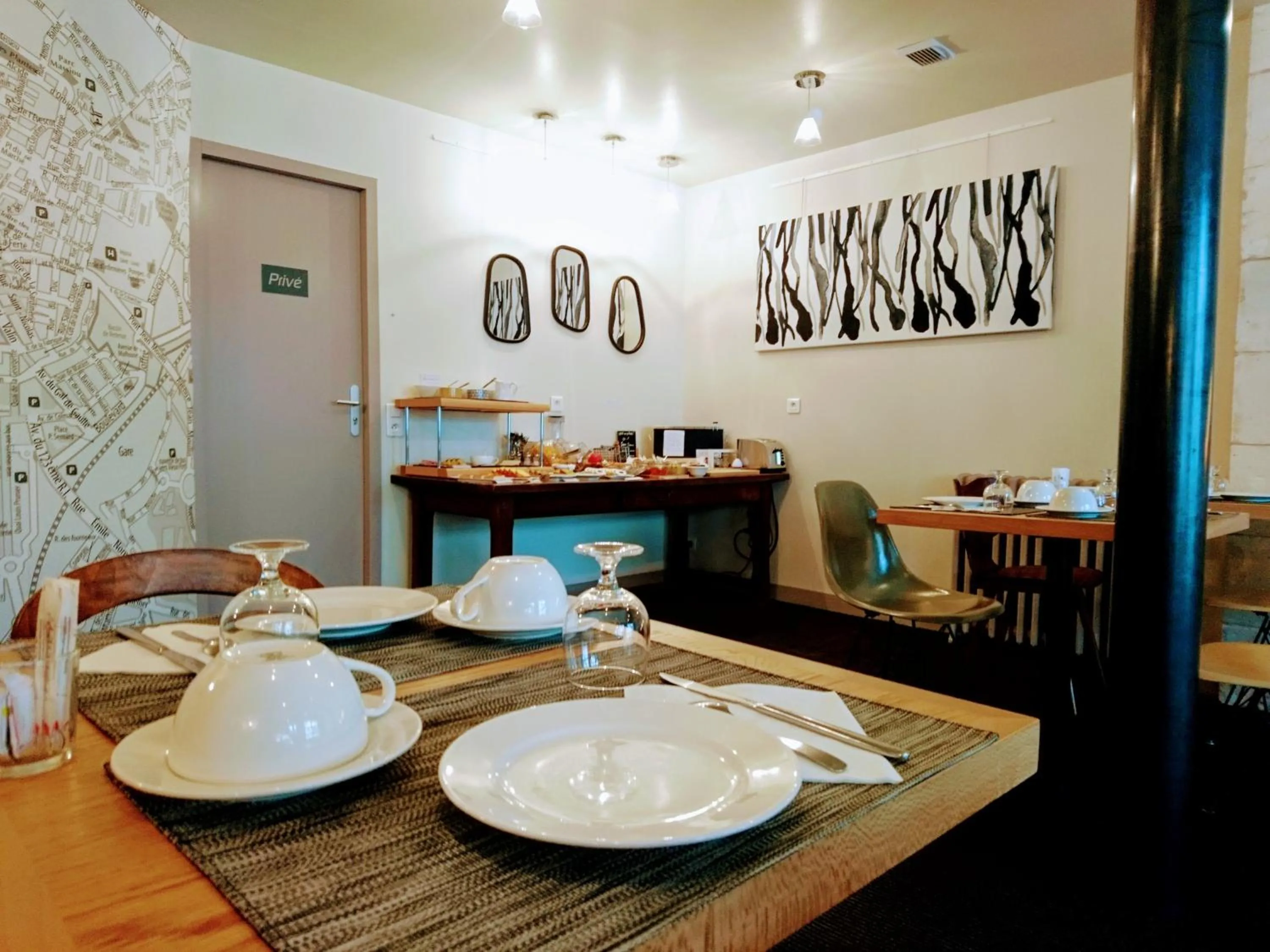 Restaurant/places to eat in Accostage Hôtel Plage de la Concurrence