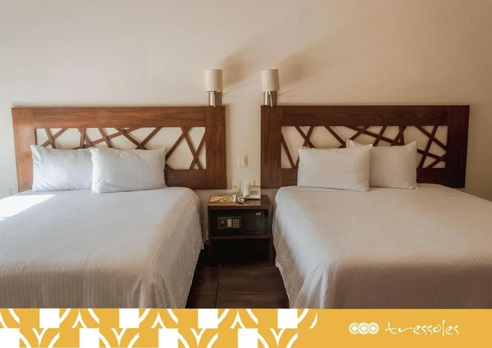 Bedroom, Bed in Hotel Tres Soles