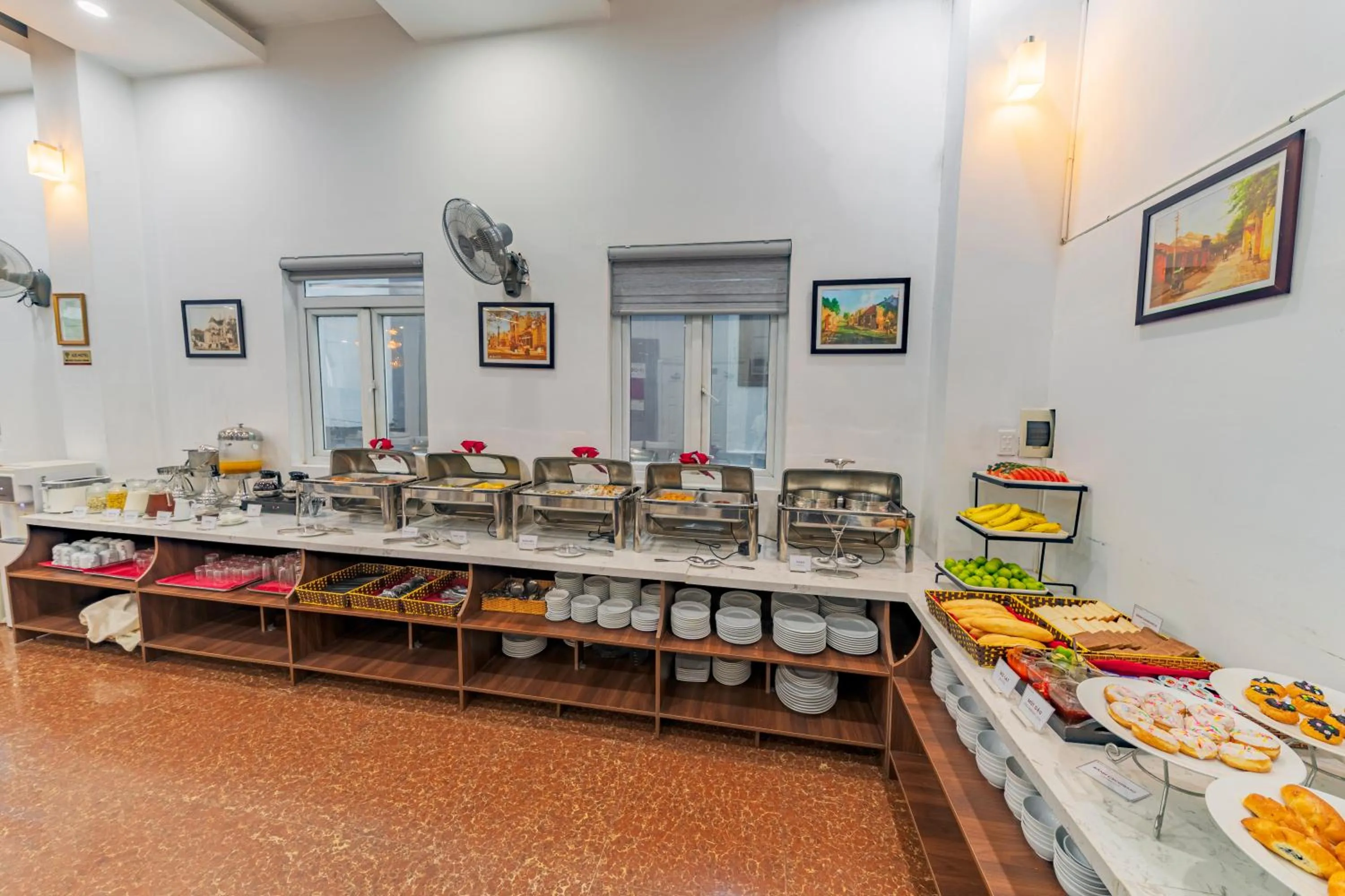 Restaurant/places to eat in A25 Hotel -137 Nguyễn Du - Đà Nẵng