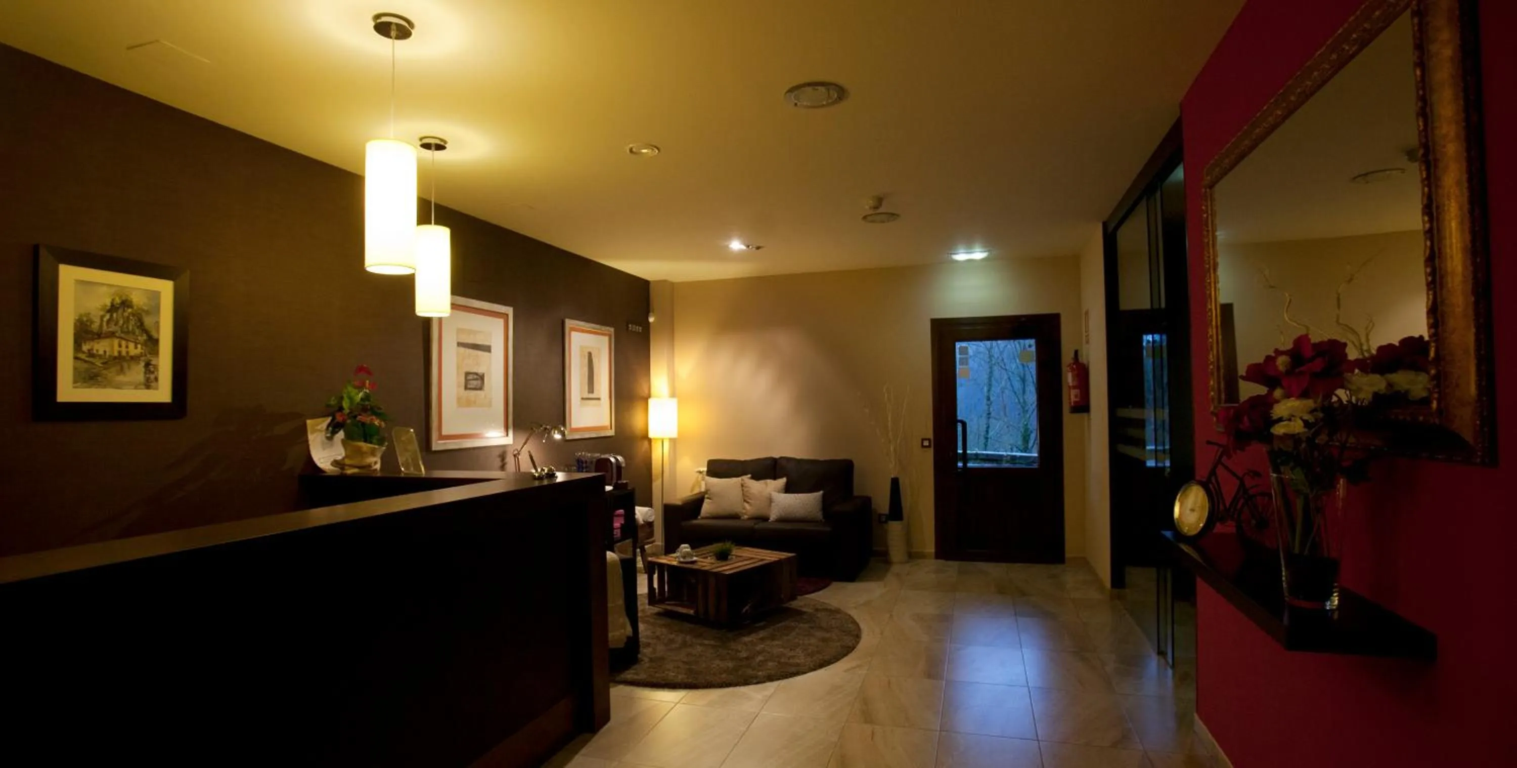 Lobby or reception in Hotel Rural - El Rincón de Don Pelayo