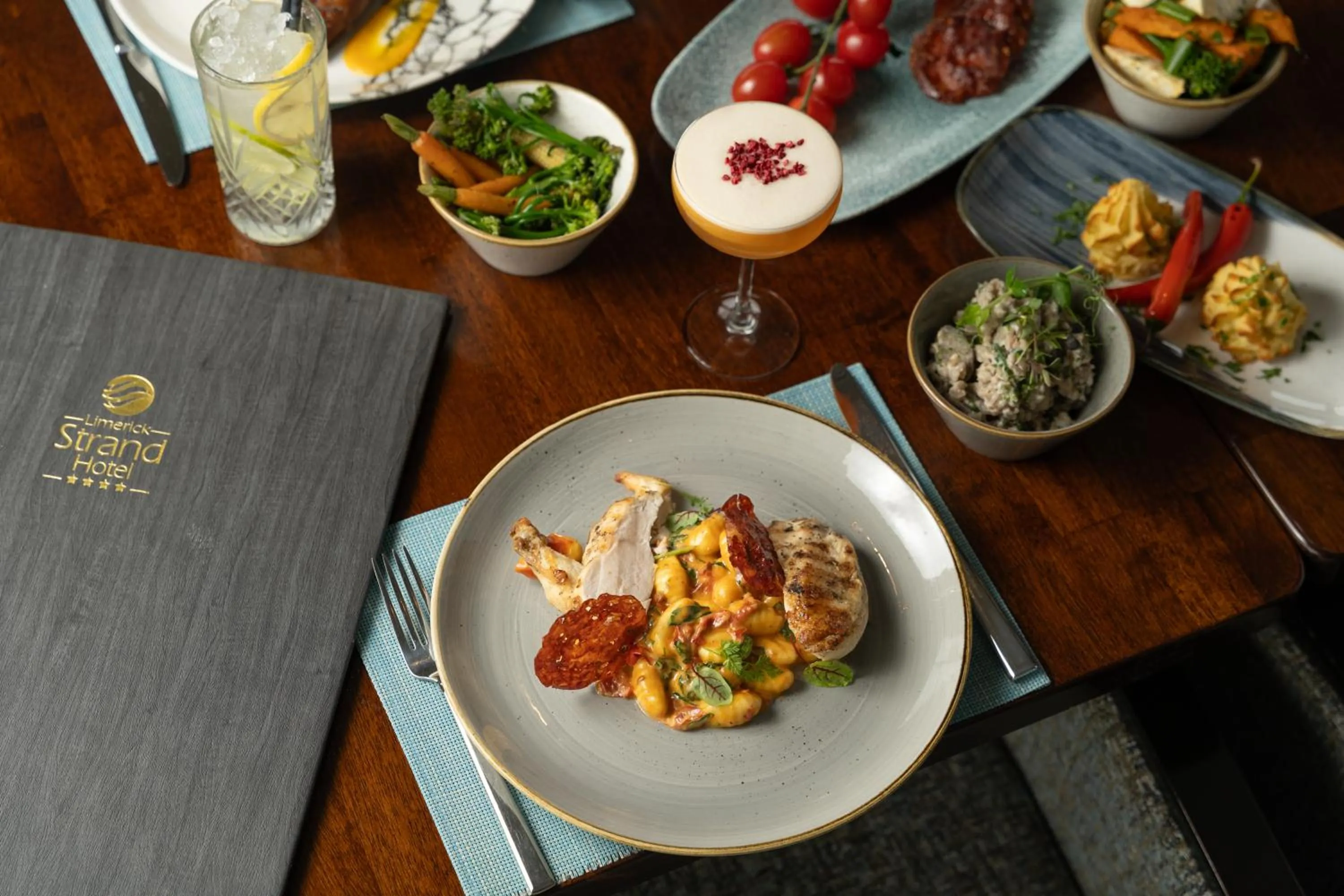 Restaurant/places to eat in Limerick Strand Hotel