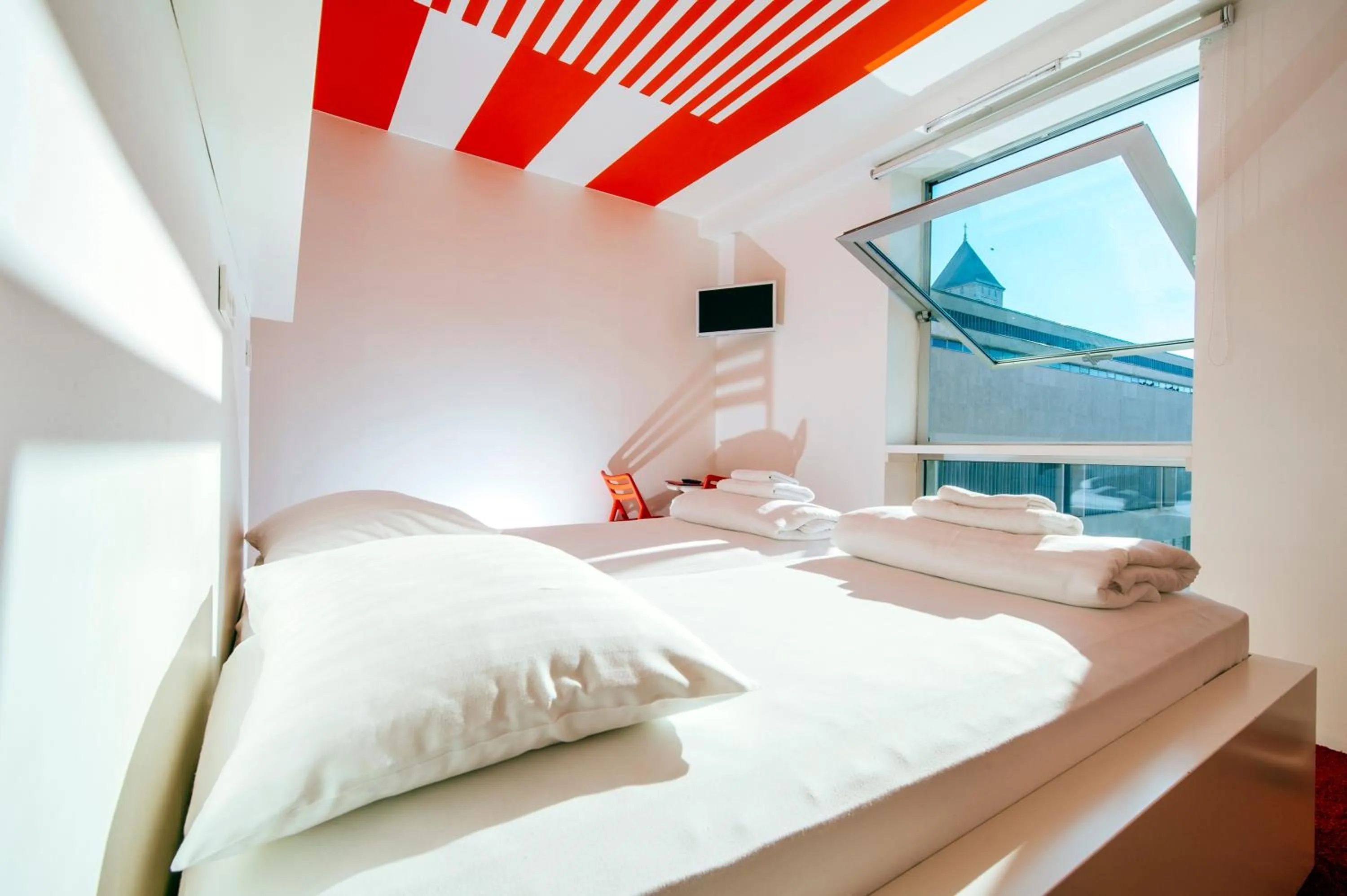 Bed in Boutique Hostel Forum