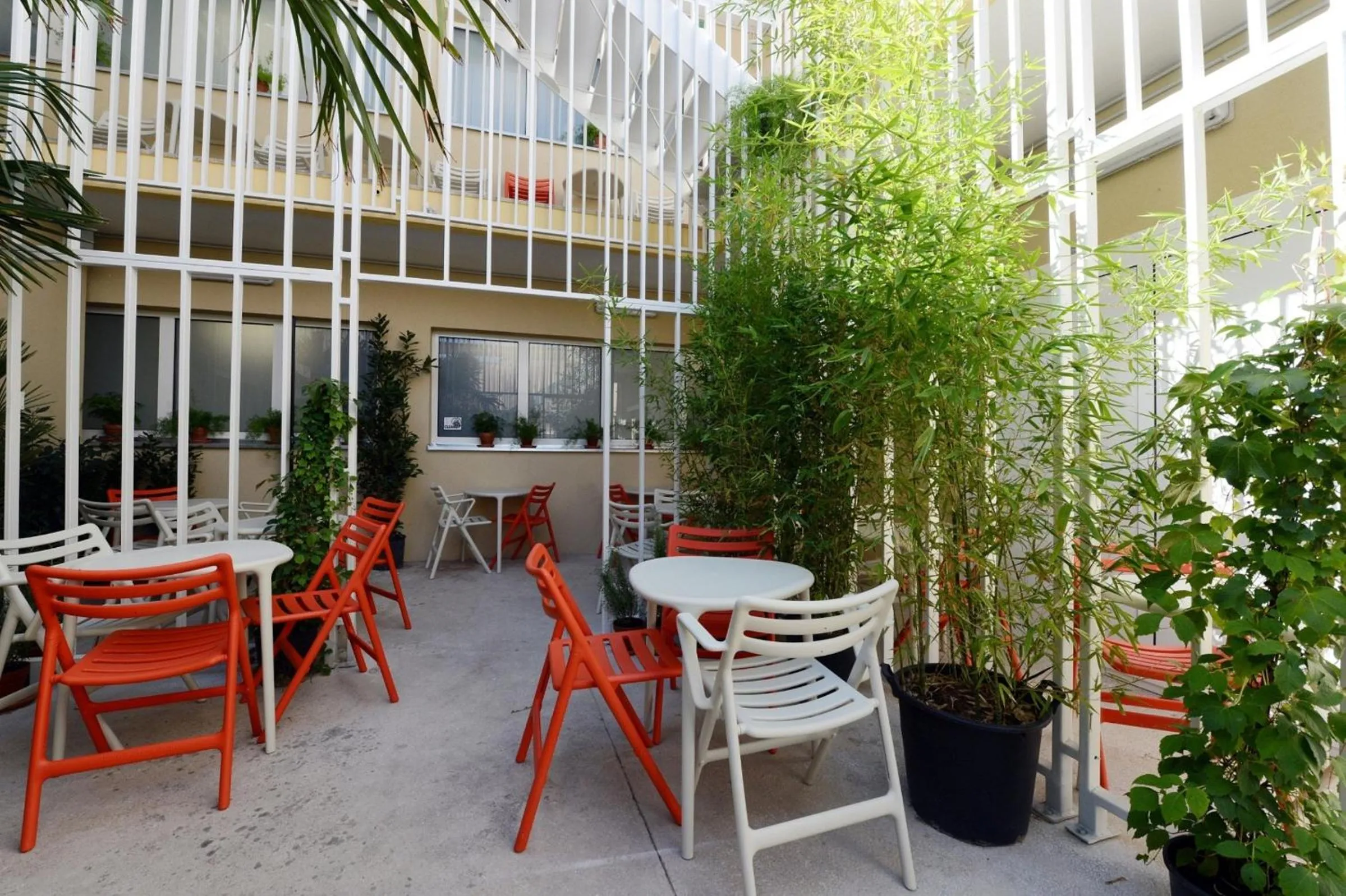 Garden in Boutique Hostel Forum