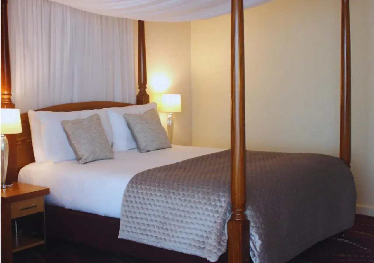 Standard Suite in Louis Fitzgerald Hotel Standard Suite in Louis Fitzgerald Hotel