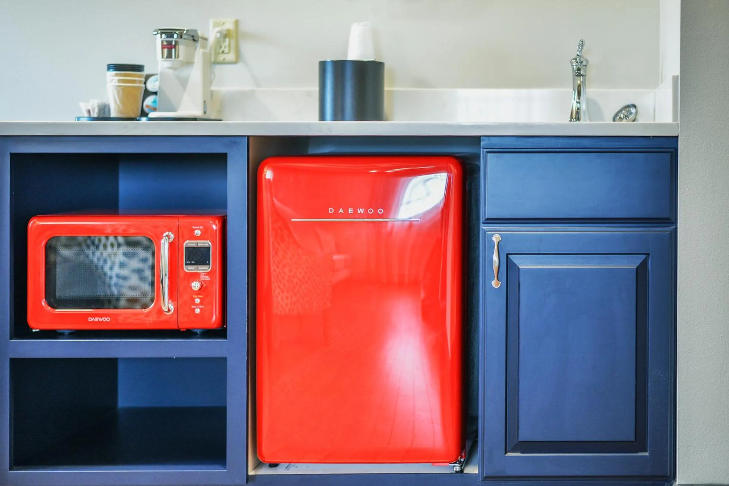 Coffee/tea facilities in The Stella Hotel & Ballroom