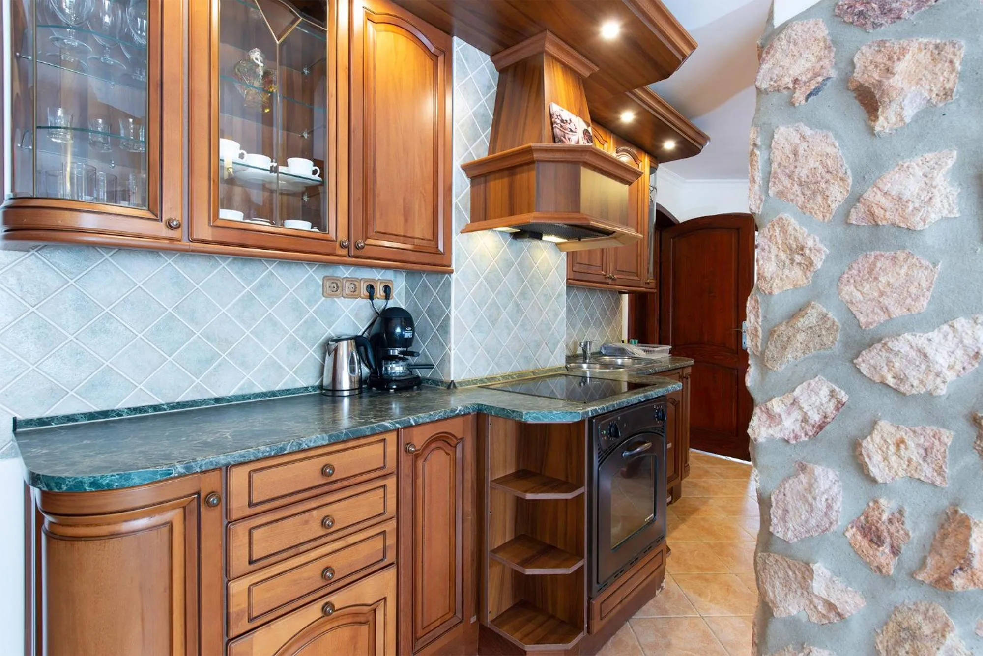 Kitchen or kitchenette in Hajdu Apartman 2.