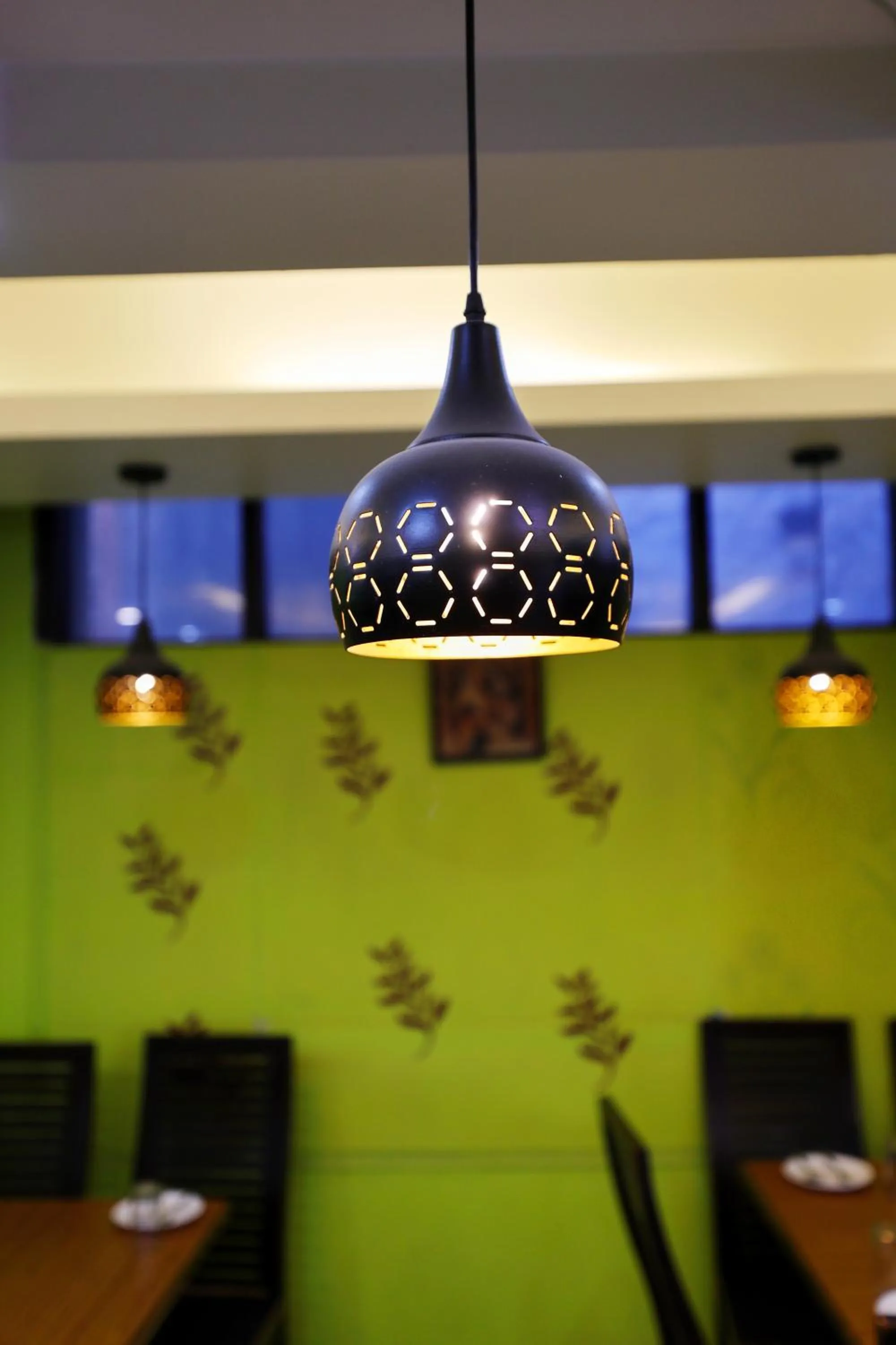 Restaurant/places to eat in Airport Hotel Grand