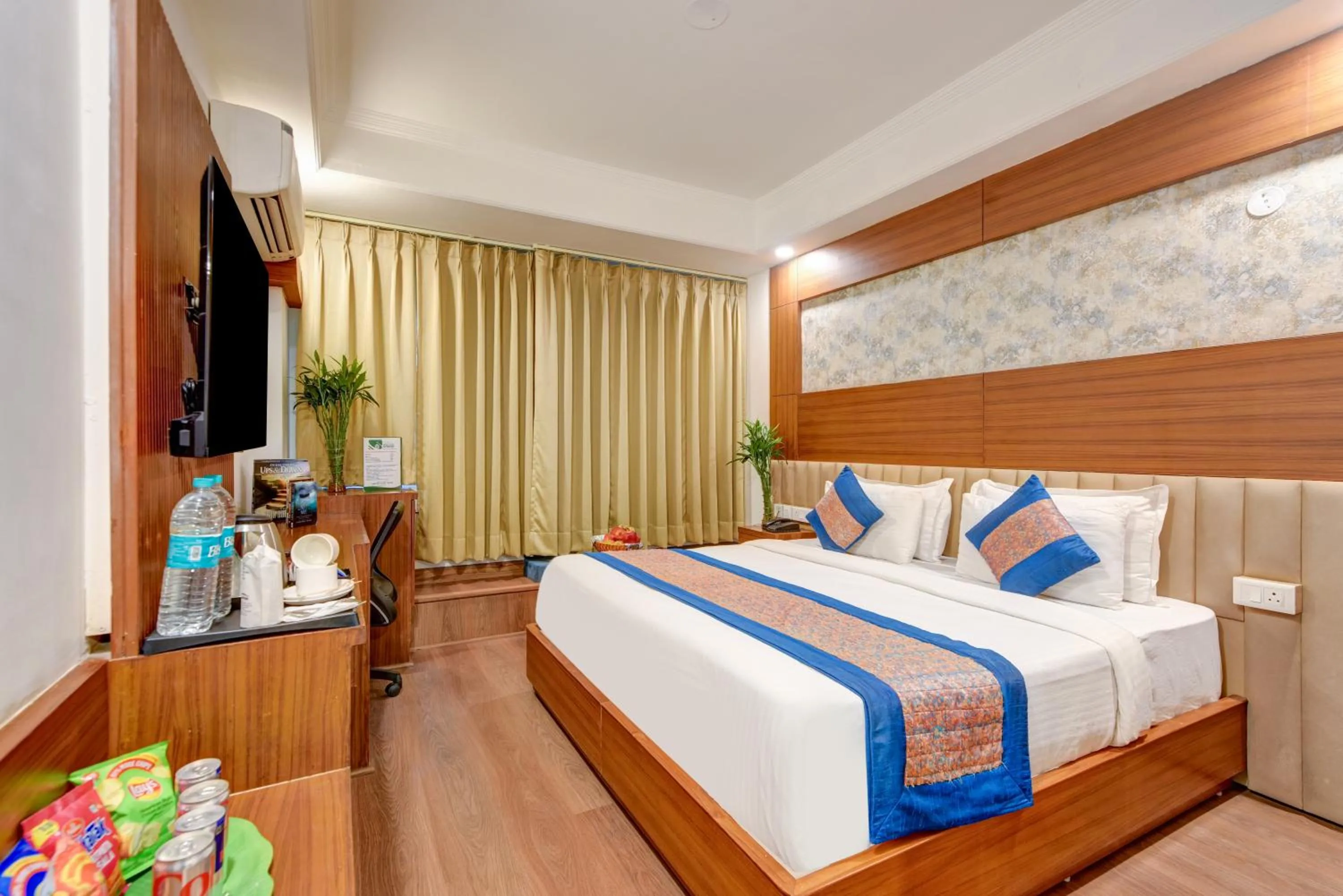 Photo of the whole room, Bed in Airport Hotel Grand