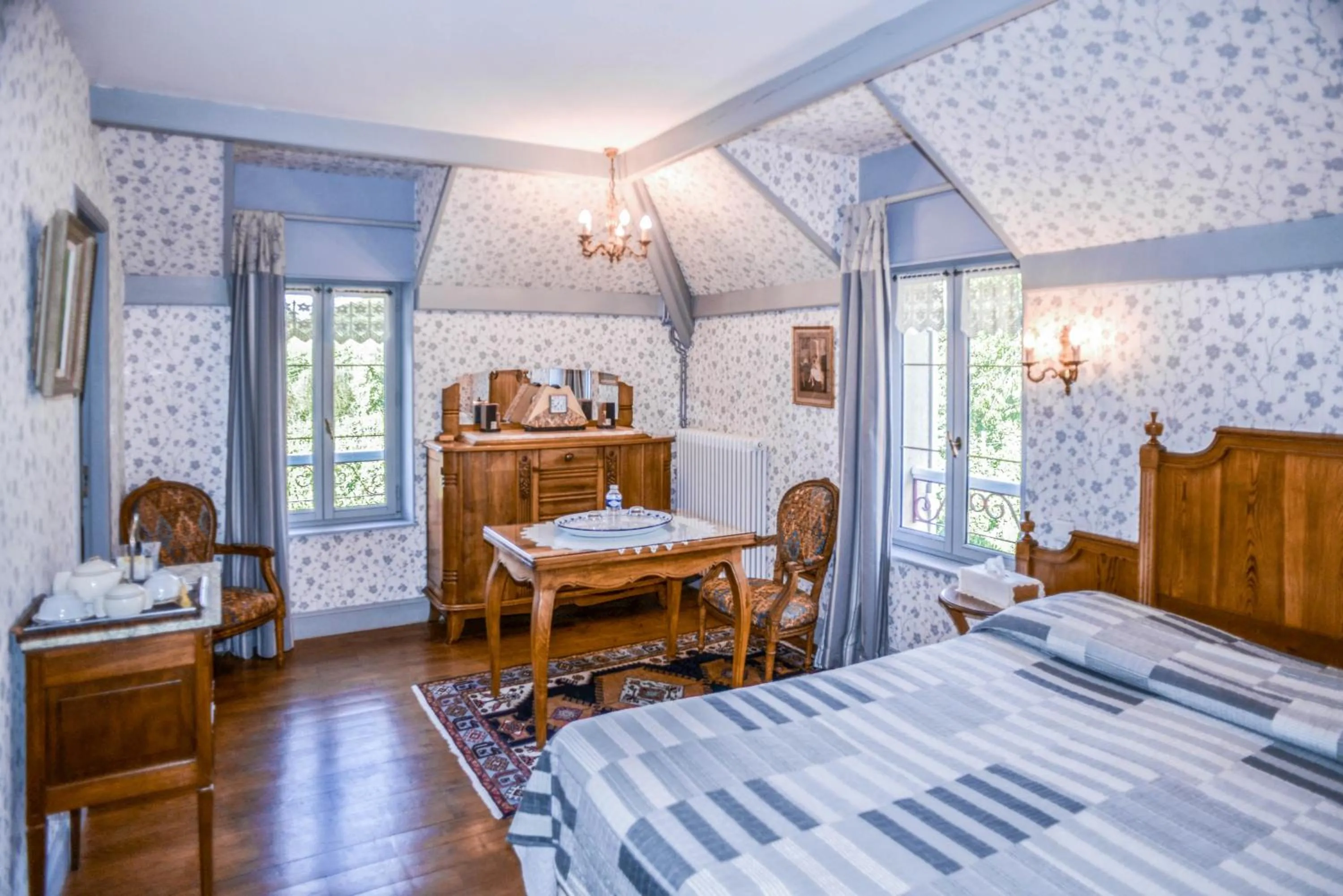 Bedroom, Bed in La Closerie de Fronsac
