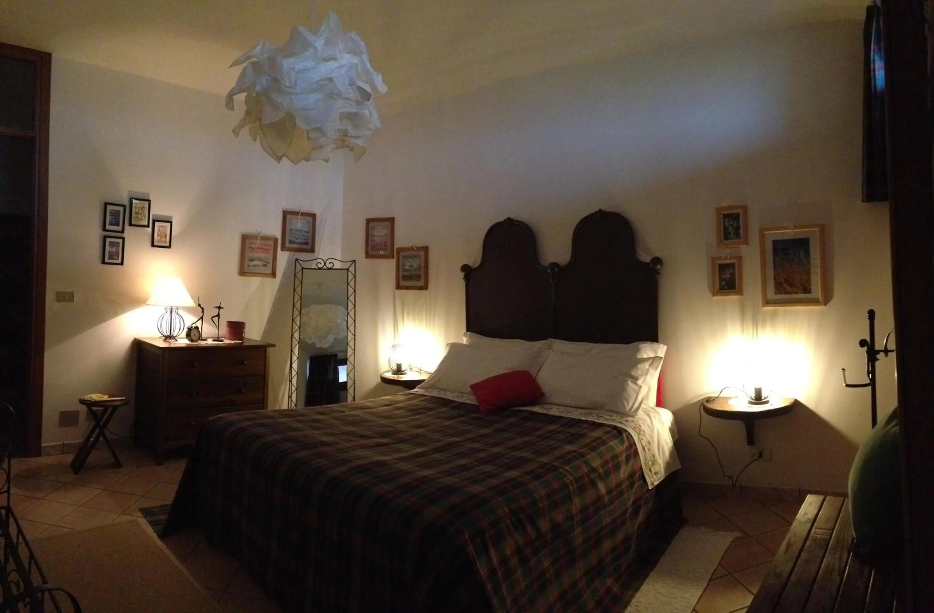 Photo of the whole room, Bed in Cà 'd Langa B&B