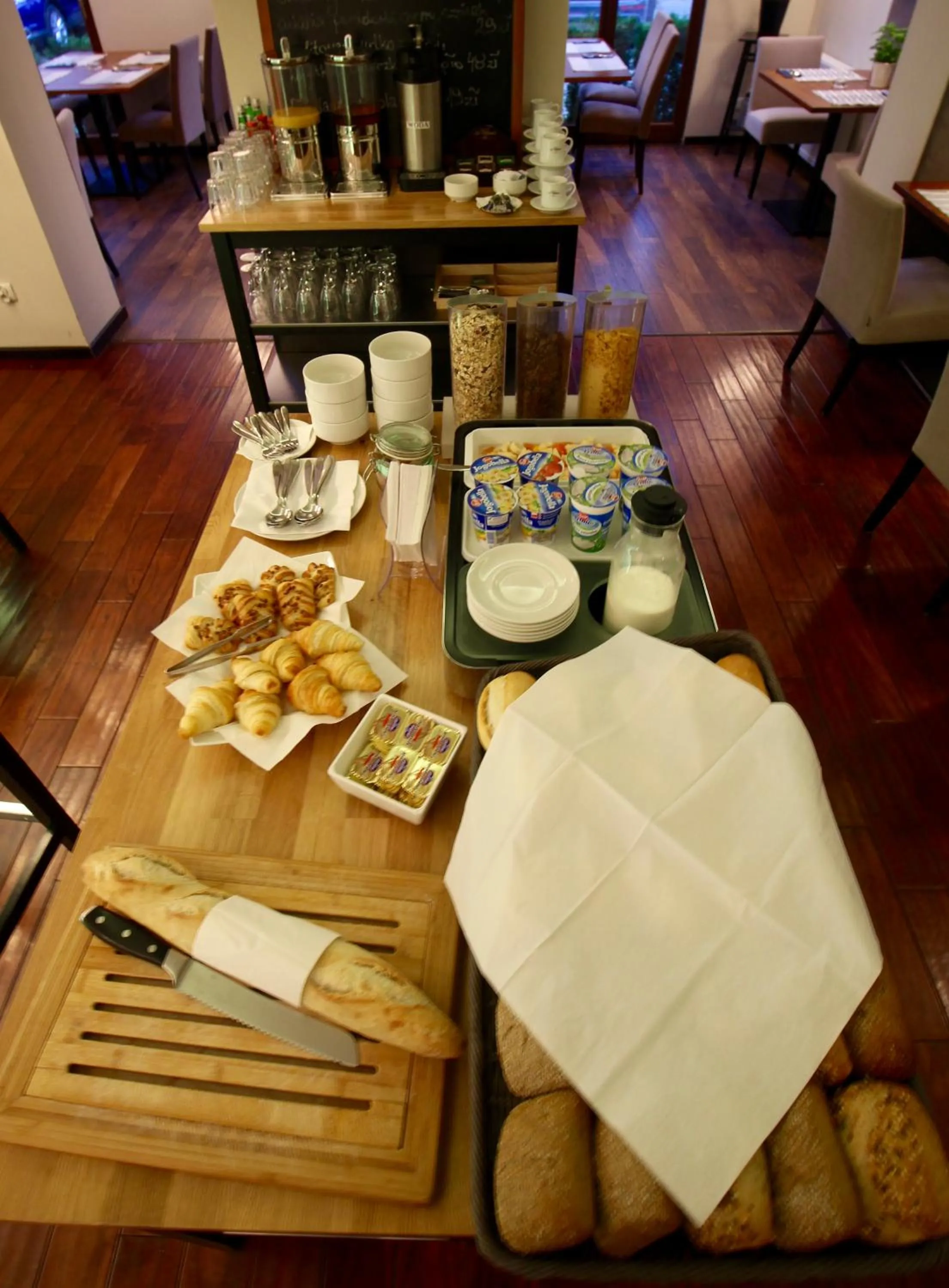 Food in Malta Premium