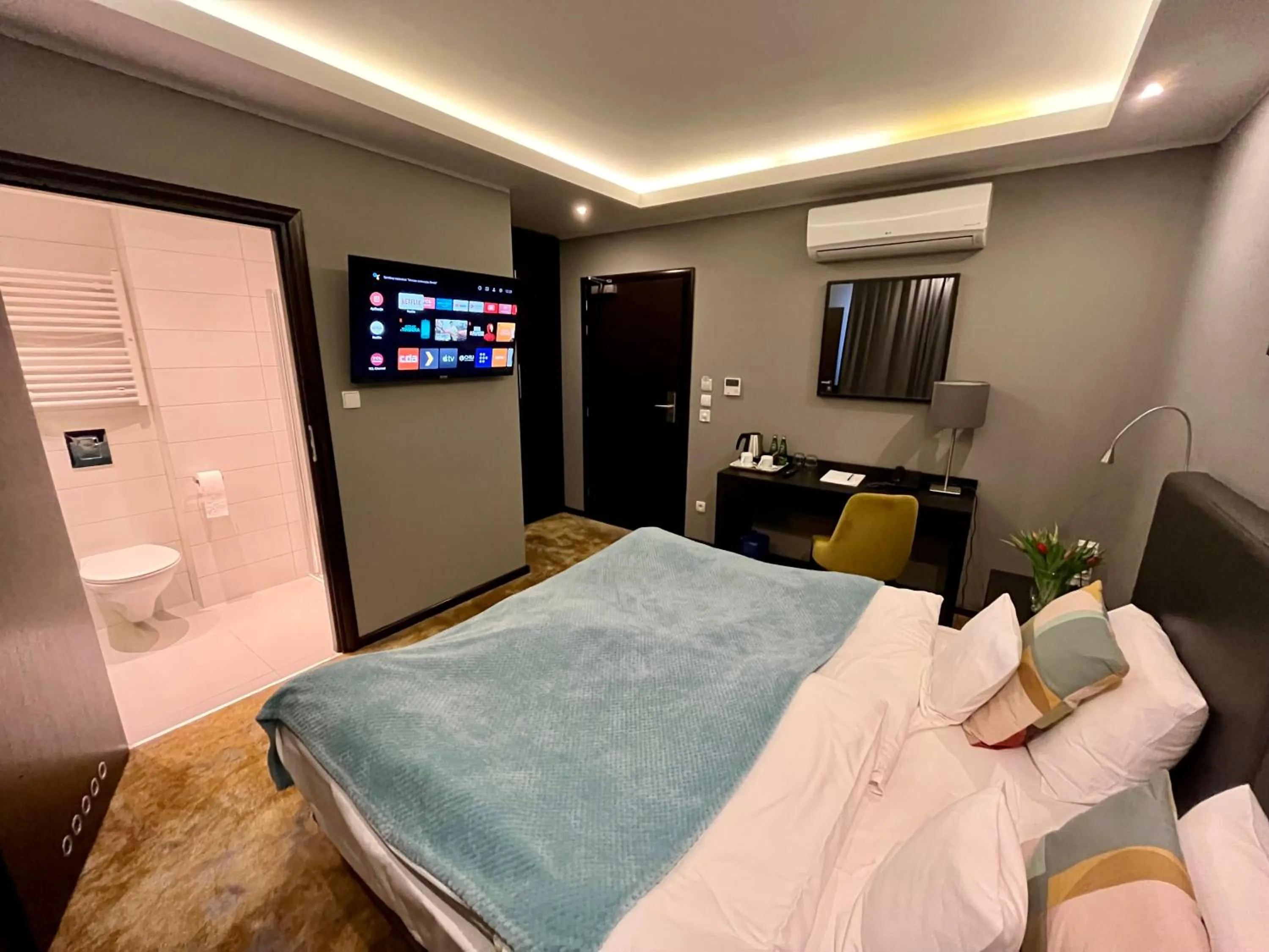 Bed in Malta Premium