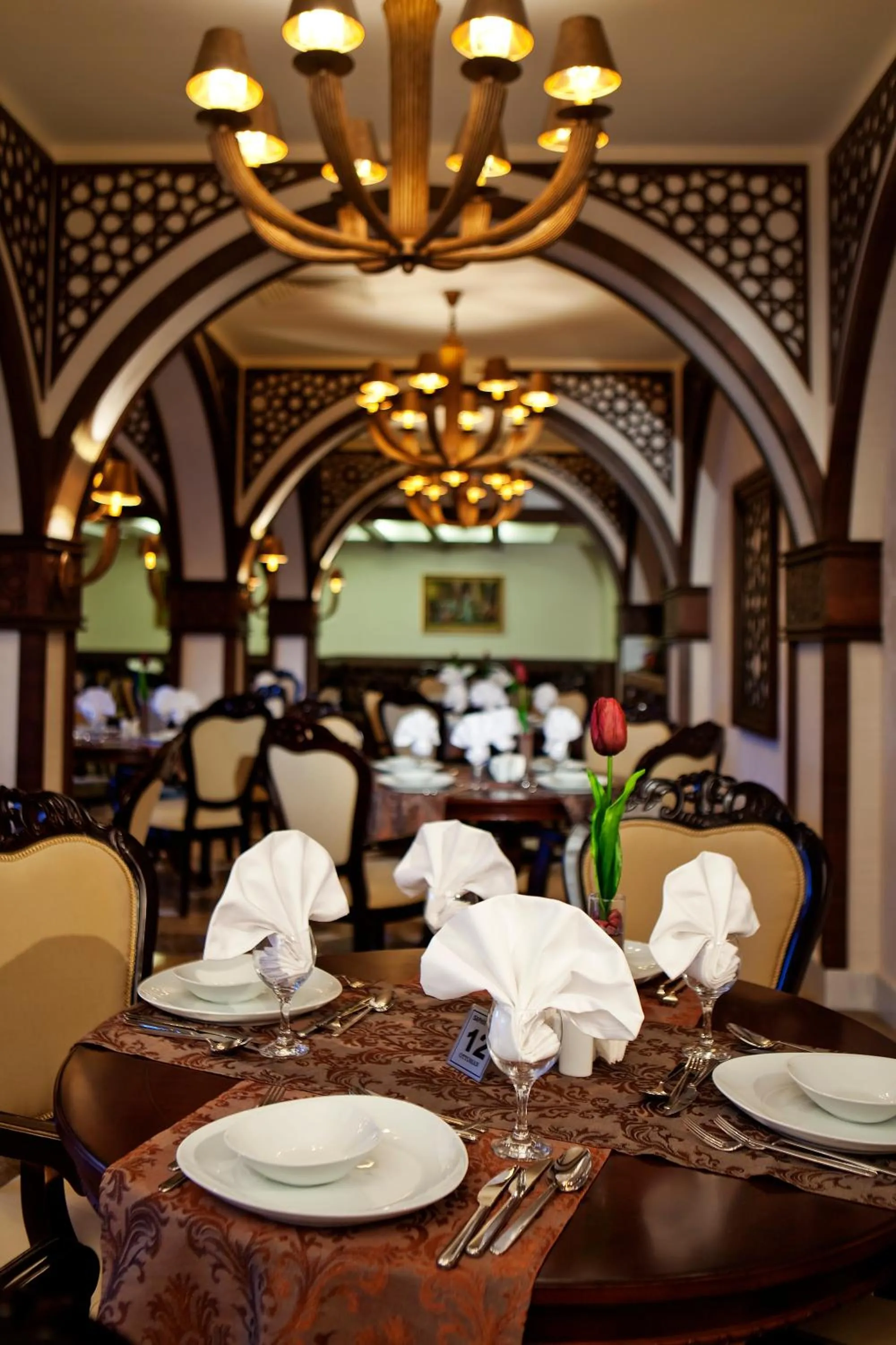 Restaurant/places to eat in Saphir Hotel & Villas