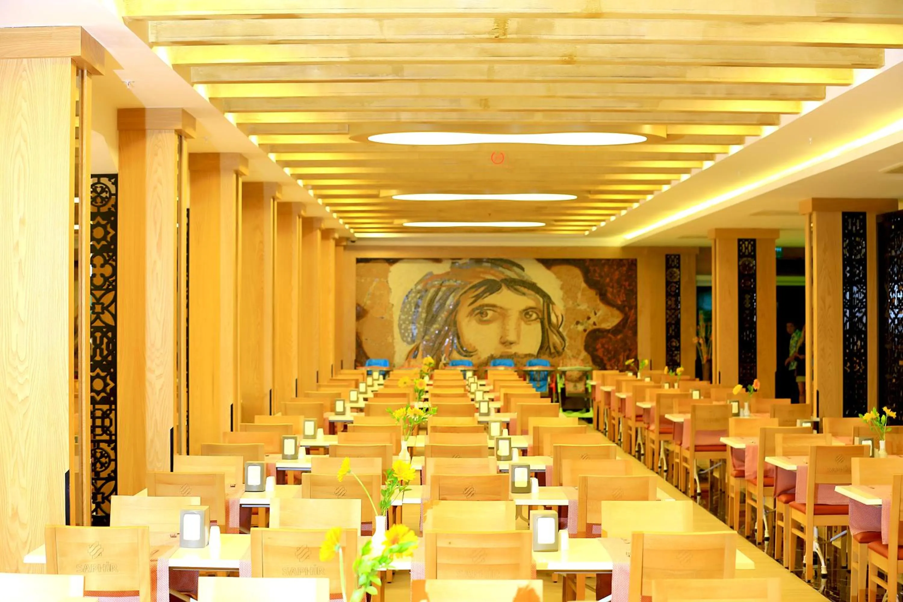 Lounge or bar in Saphir Hotel & Villas