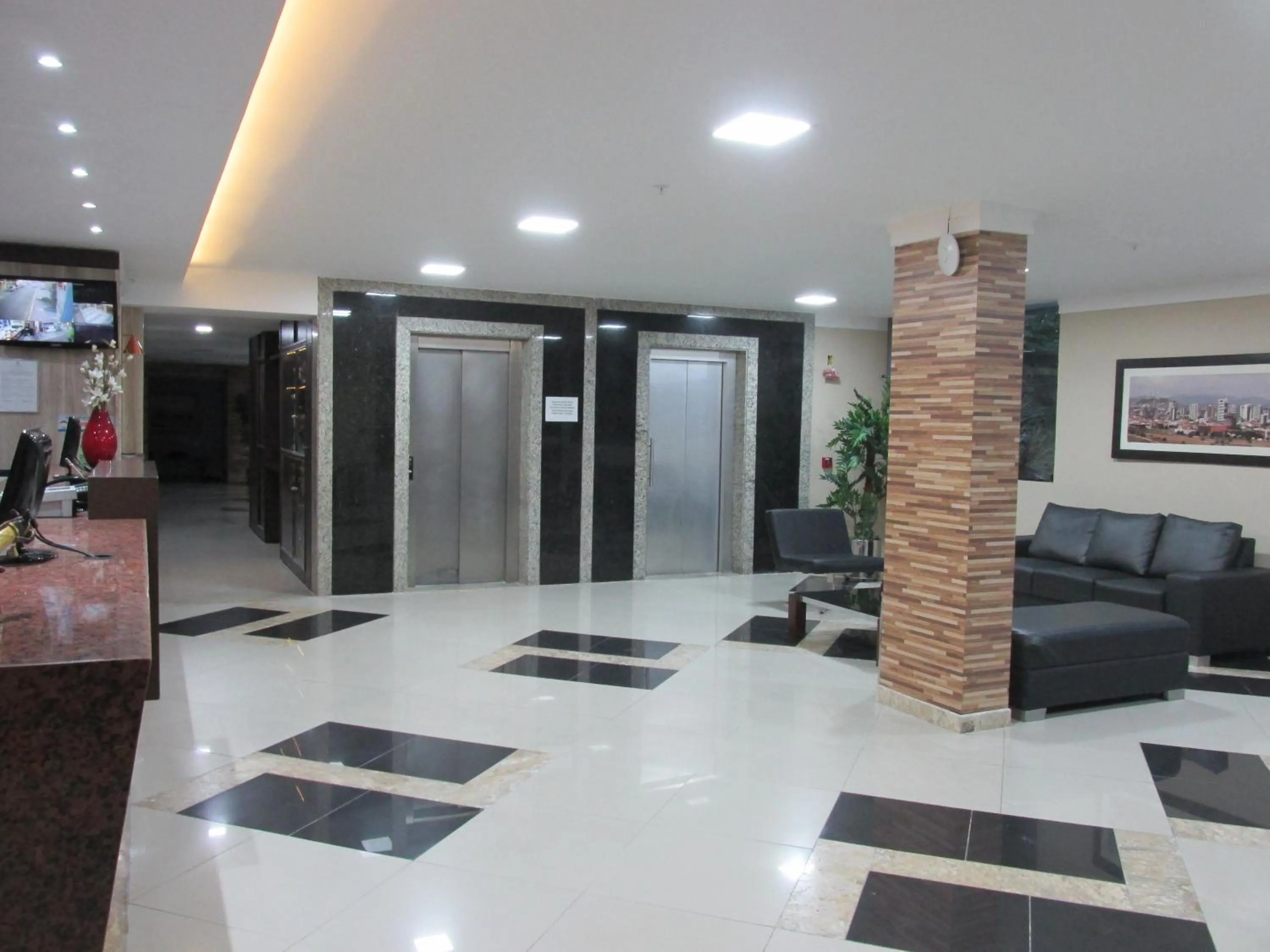 Lobby or reception in Hotel Maysa Caruaru