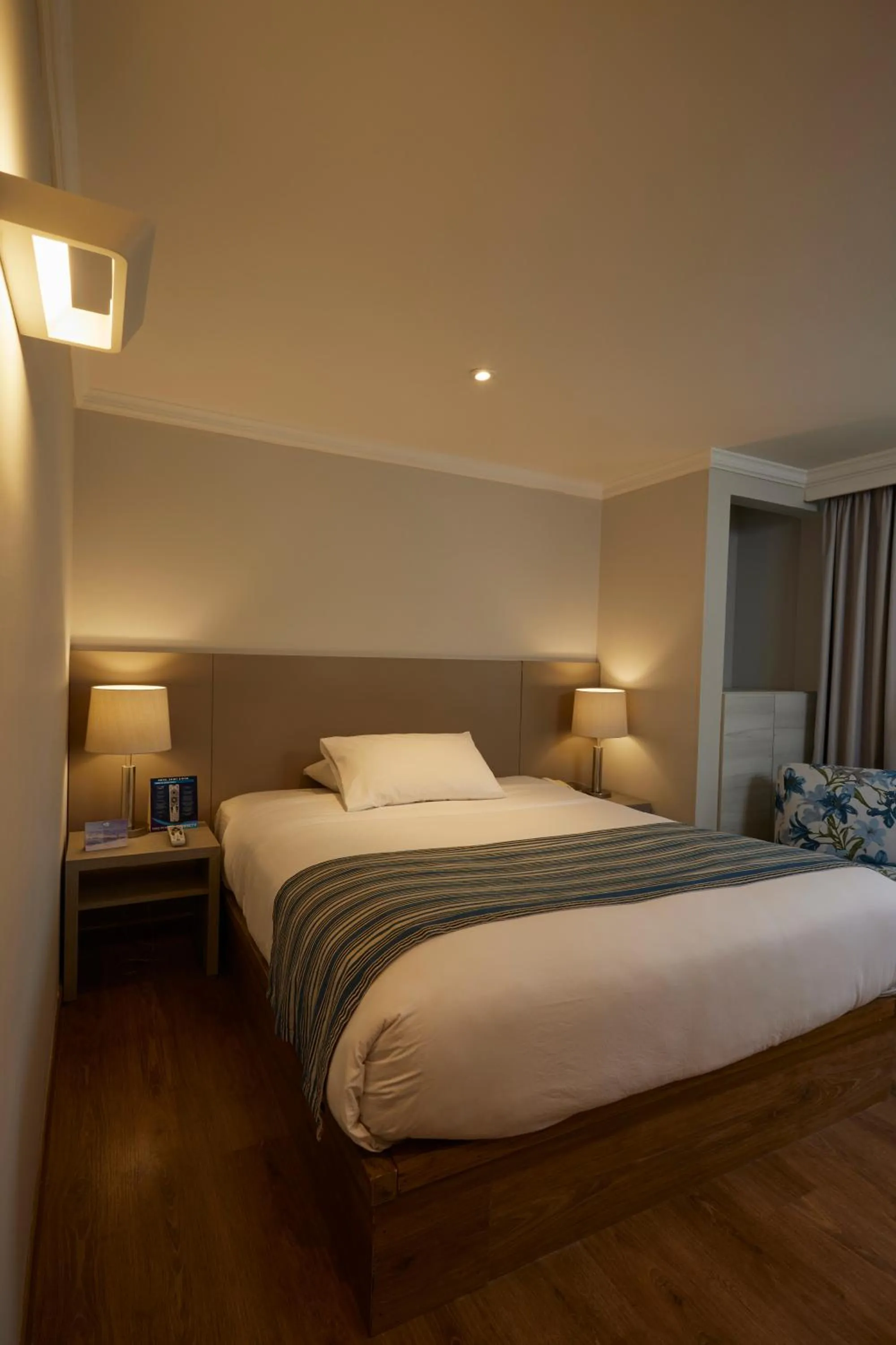 Bed in Hotel Saint Simon