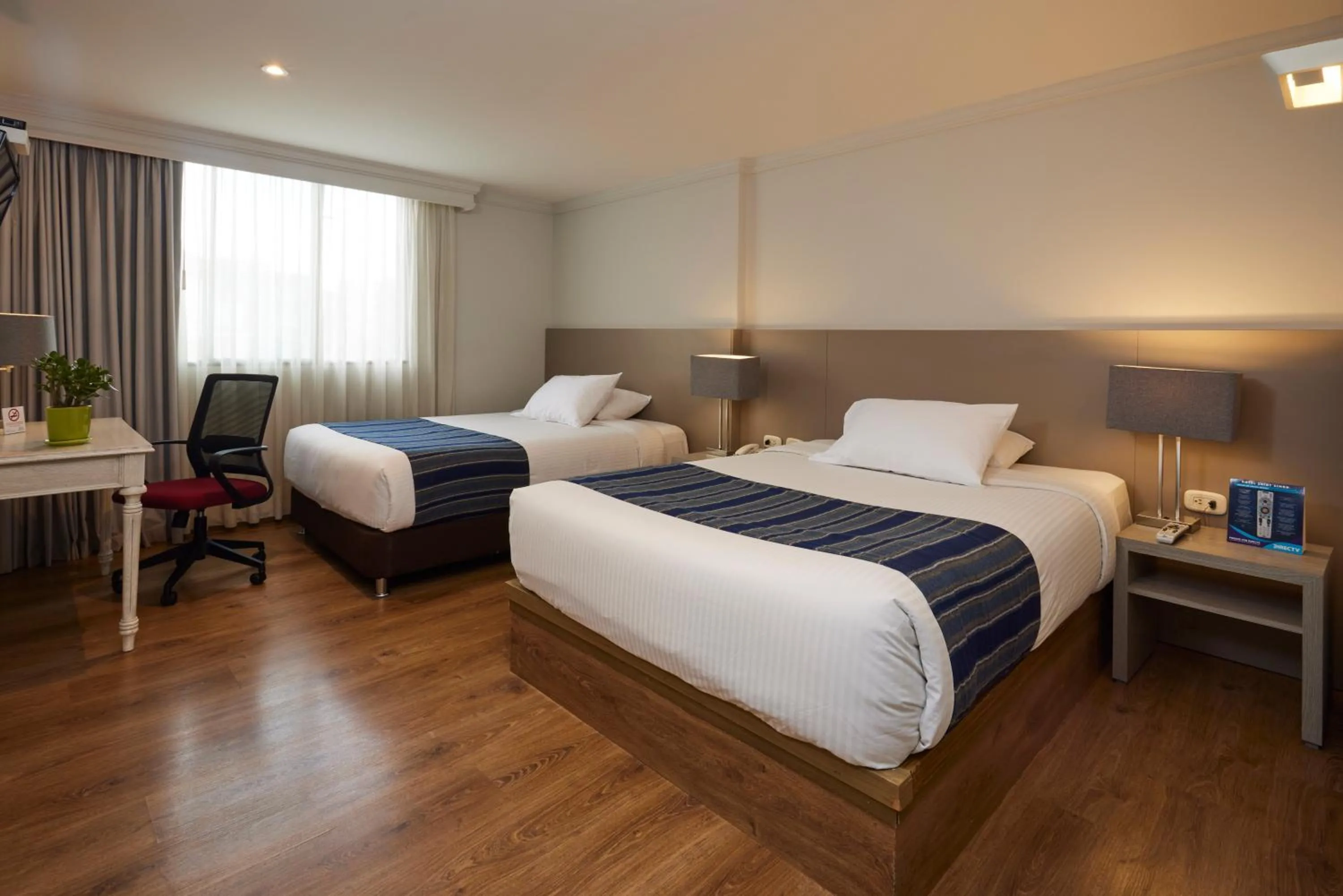 Photo of the whole room, Bed in Hotel Saint Simon