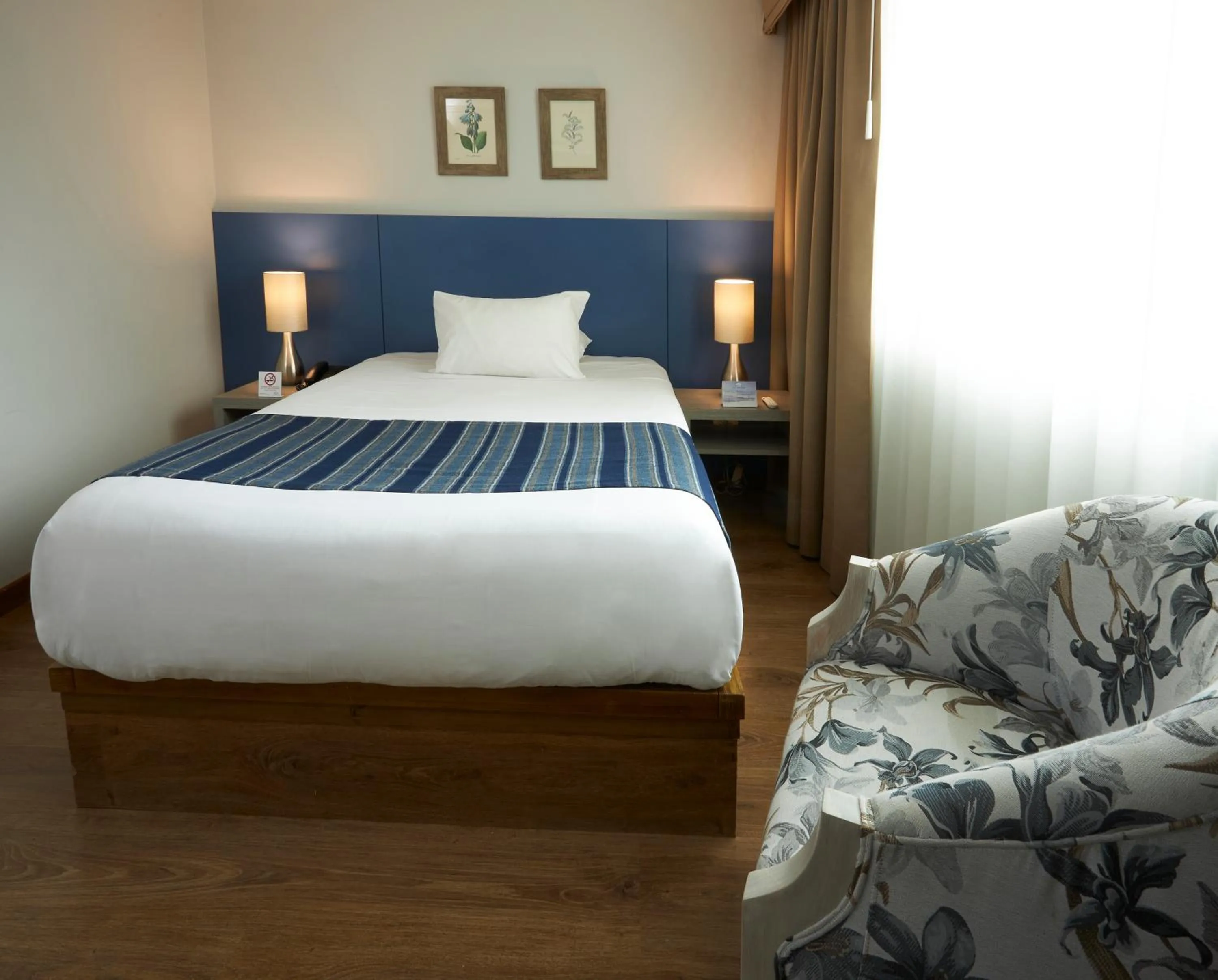 Bed in Hotel Saint Simon