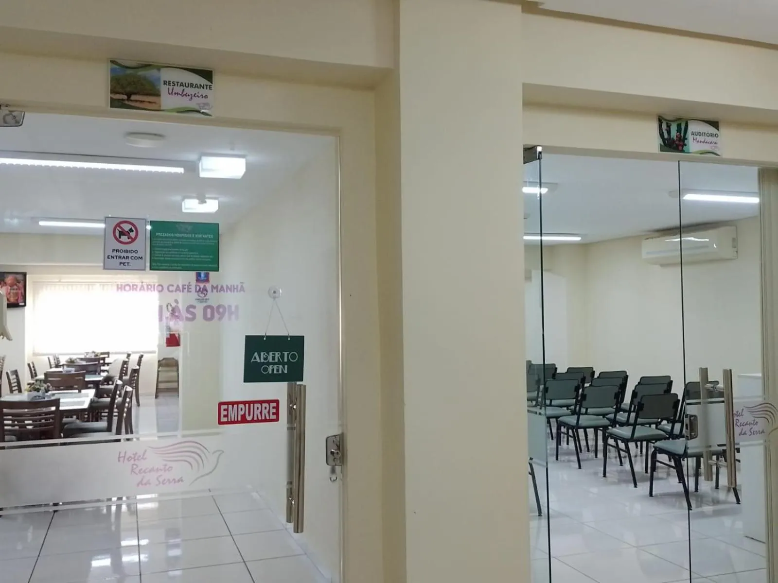 Meeting/conference room in Hotel Recanto Vip