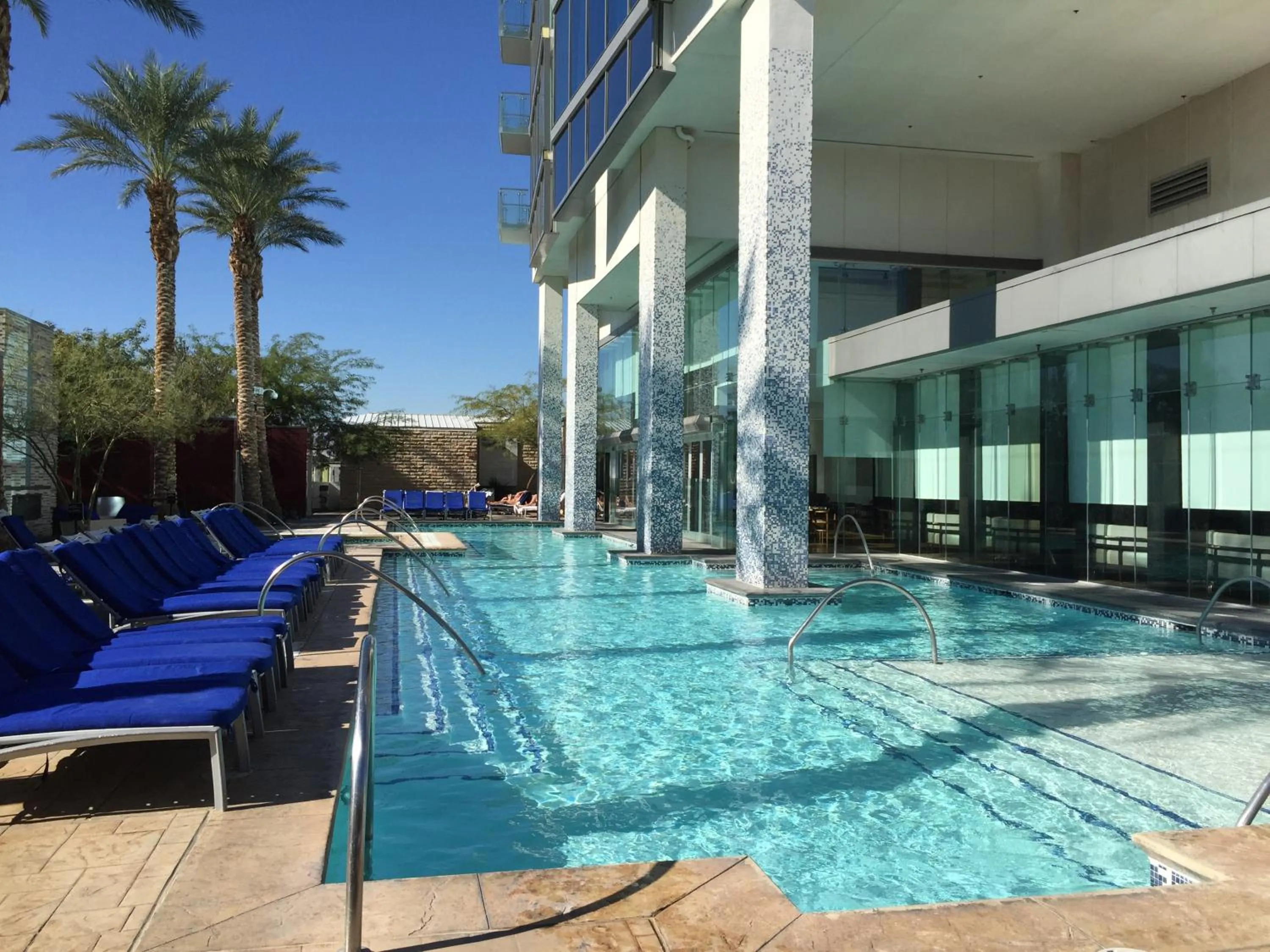 Restaurant/places to eat in Palms Place One Bedroom Suite 1220 sqft