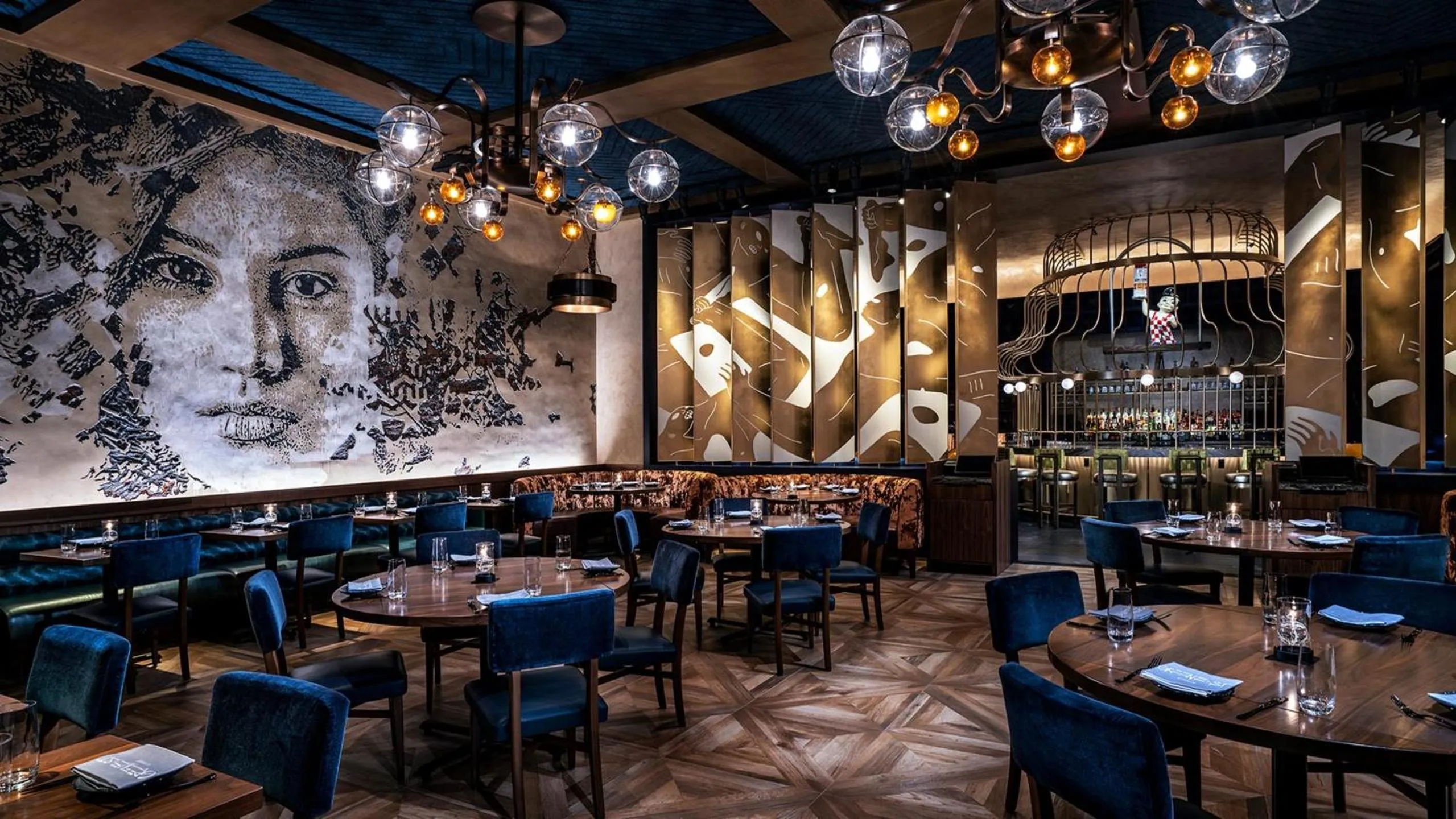 Restaurant/places to eat in Palms Place One Bedroom Suite 1220 sqft