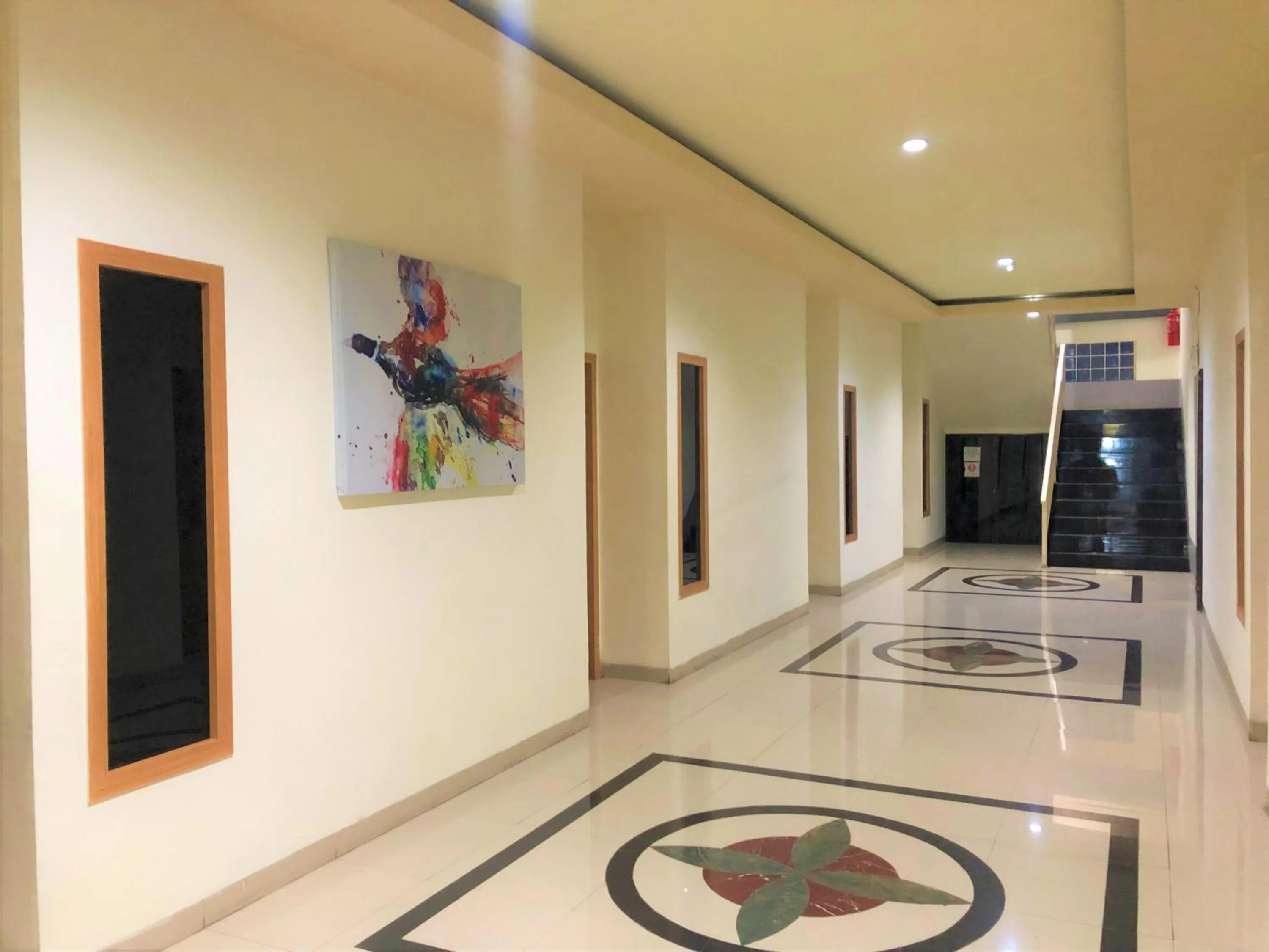 Area and facilities in MS Hotel Pinrang Mitra RedDoorz