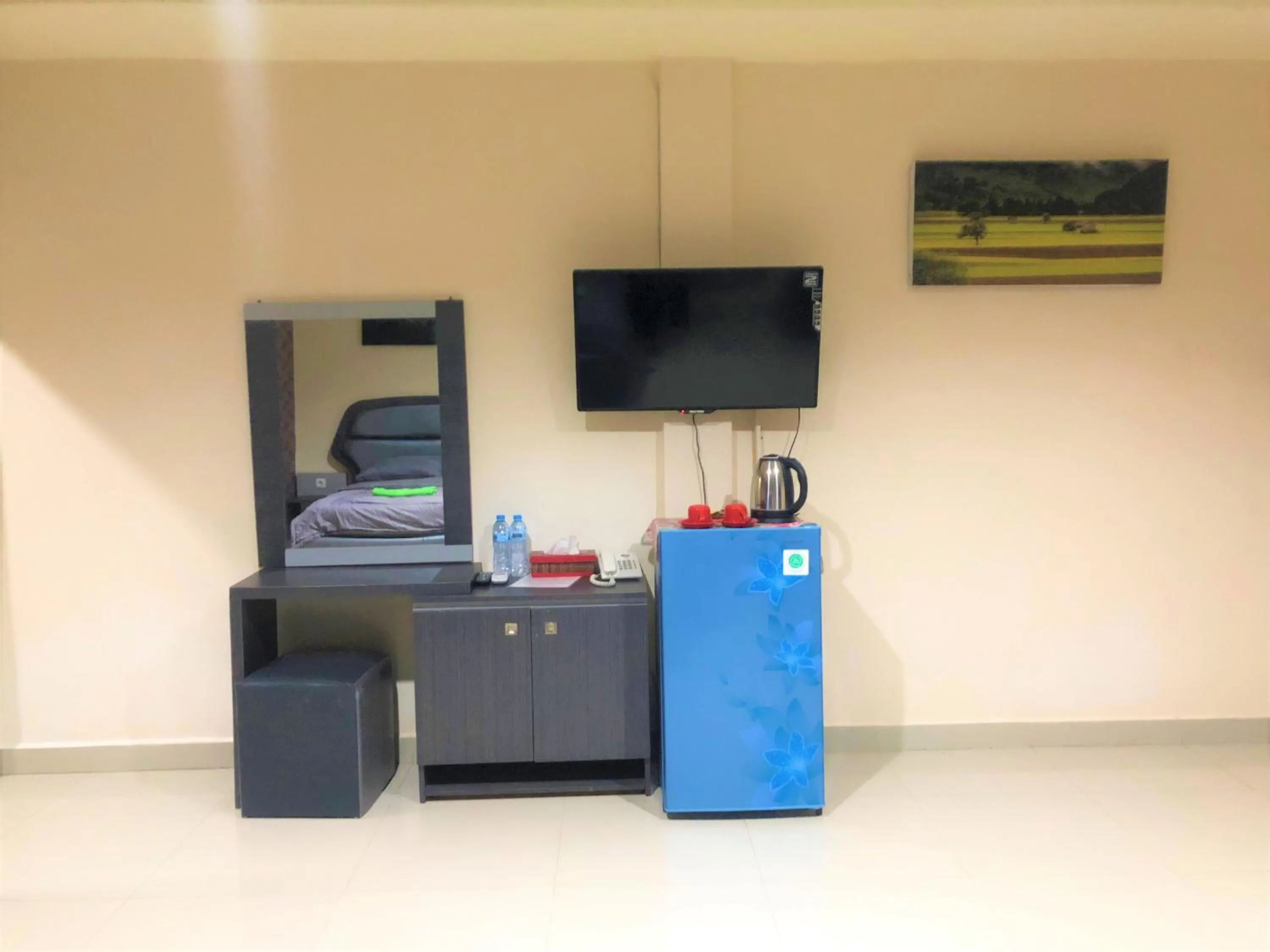 TV and multimedia in MS Hotel Pinrang Mitra RedDoorz