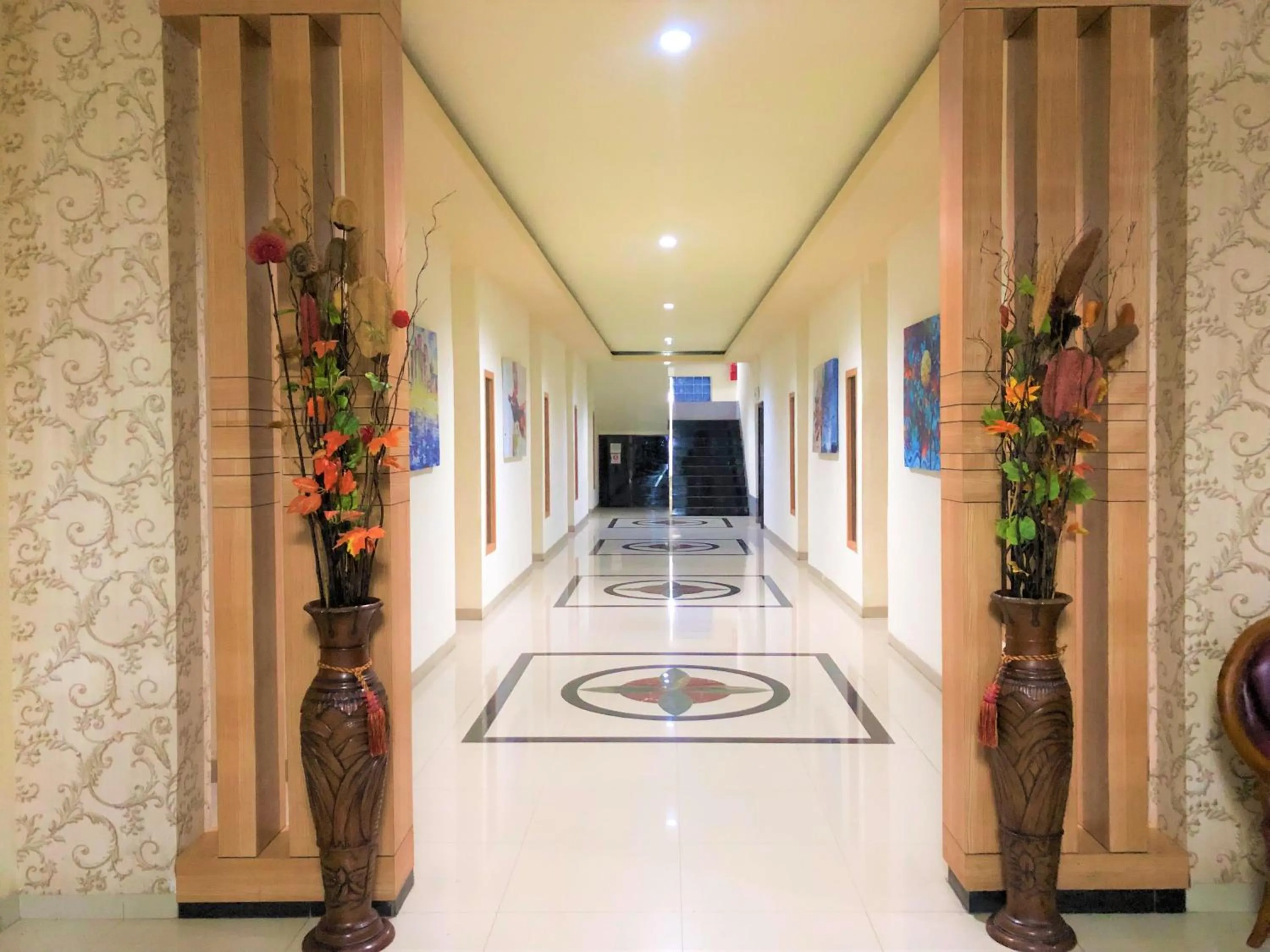 Area and facilities in MS Hotel Pinrang Mitra RedDoorz