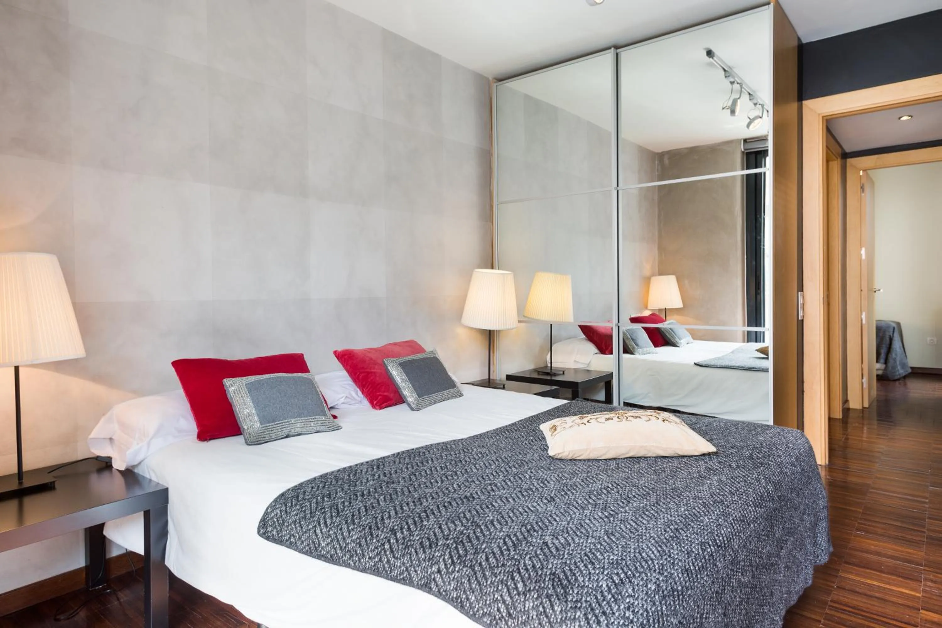 Bed in My Space Barcelona Executive Apartments Center