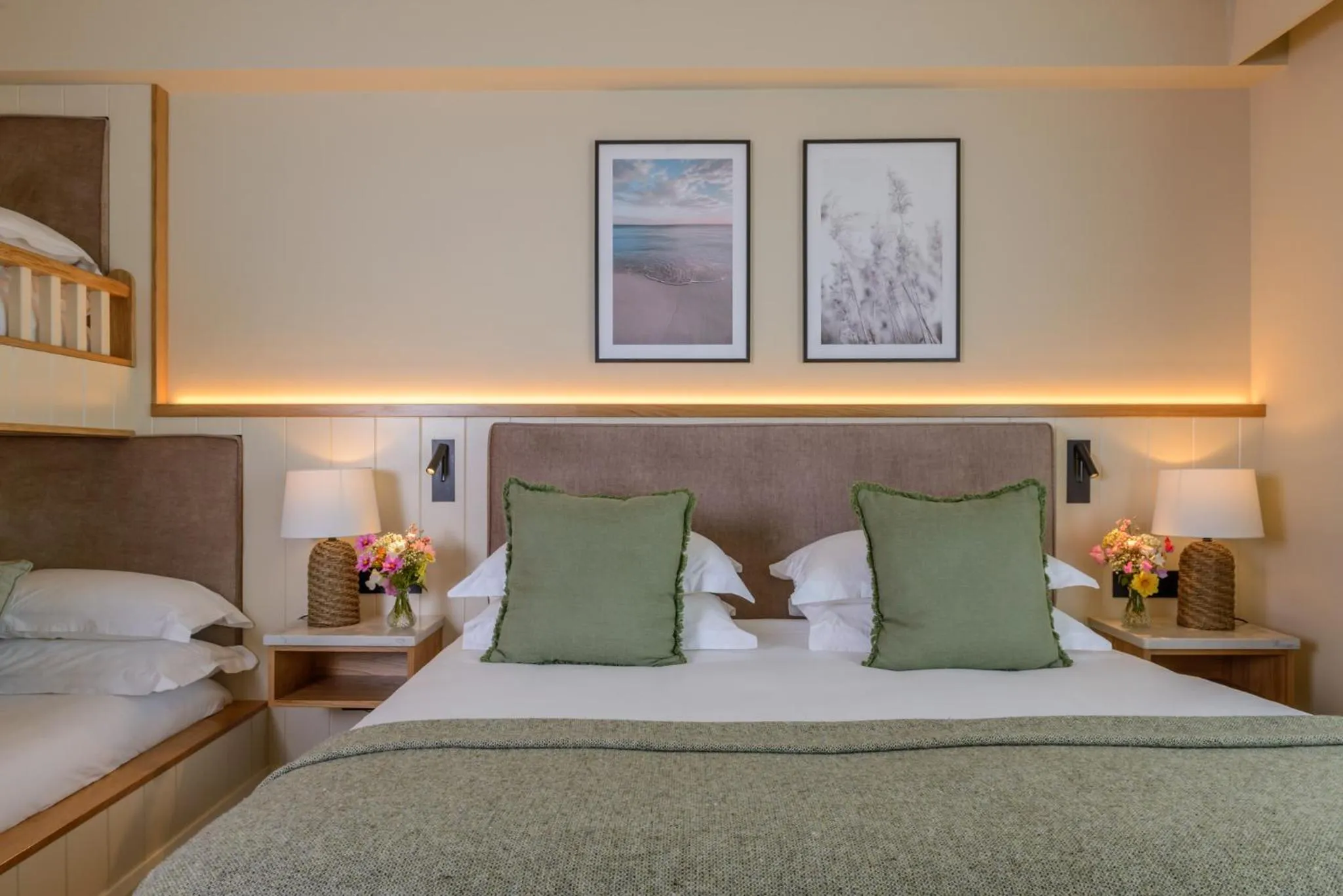 Bed in Manor West Hotel & Leisure Club