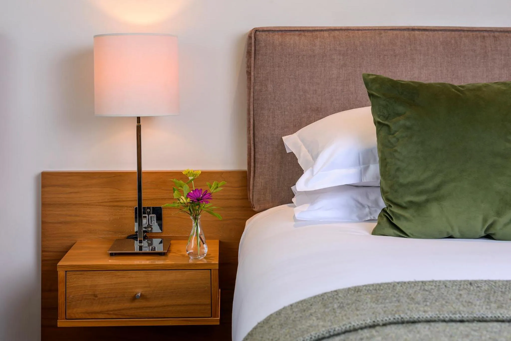 Bed in Manor West Hotel & Leisure Club