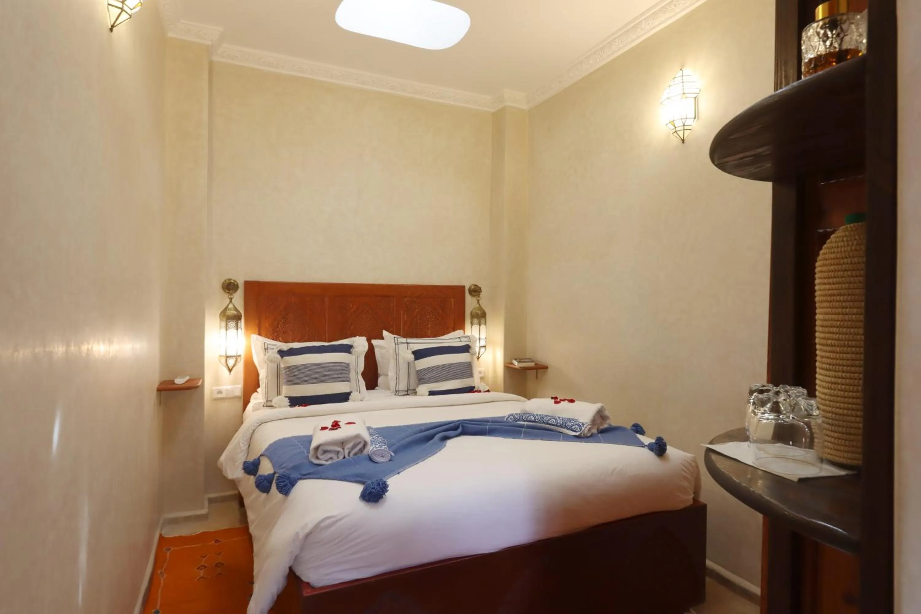 Property building, Bed in Riad Berenssi