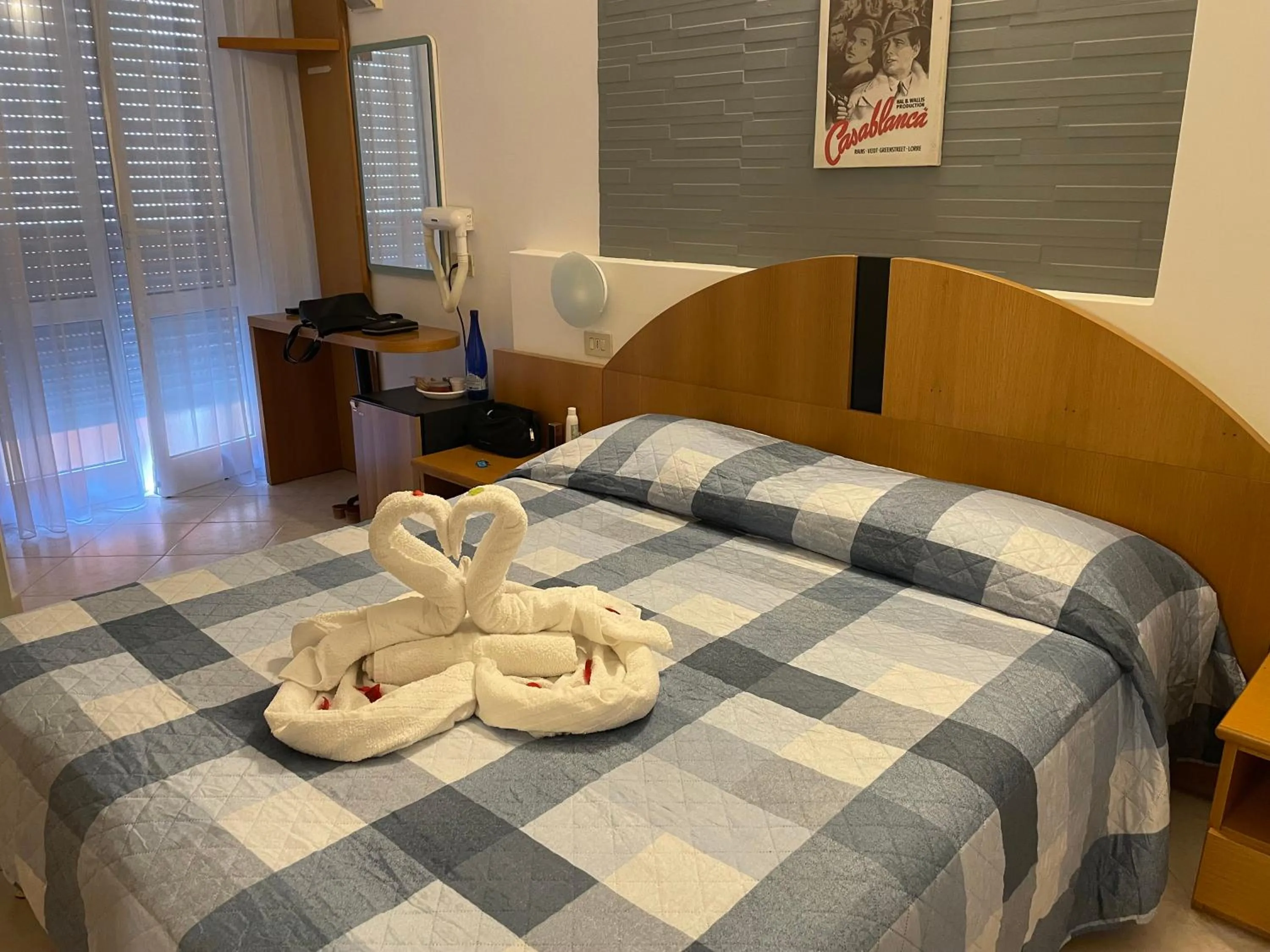 Photo of the whole room, Bed in Hotel Picador