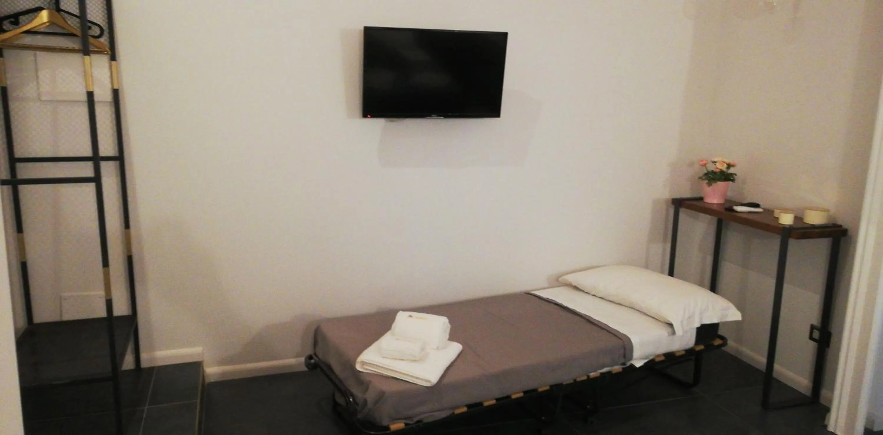 Bed in Be Italian Flat Duomo 319