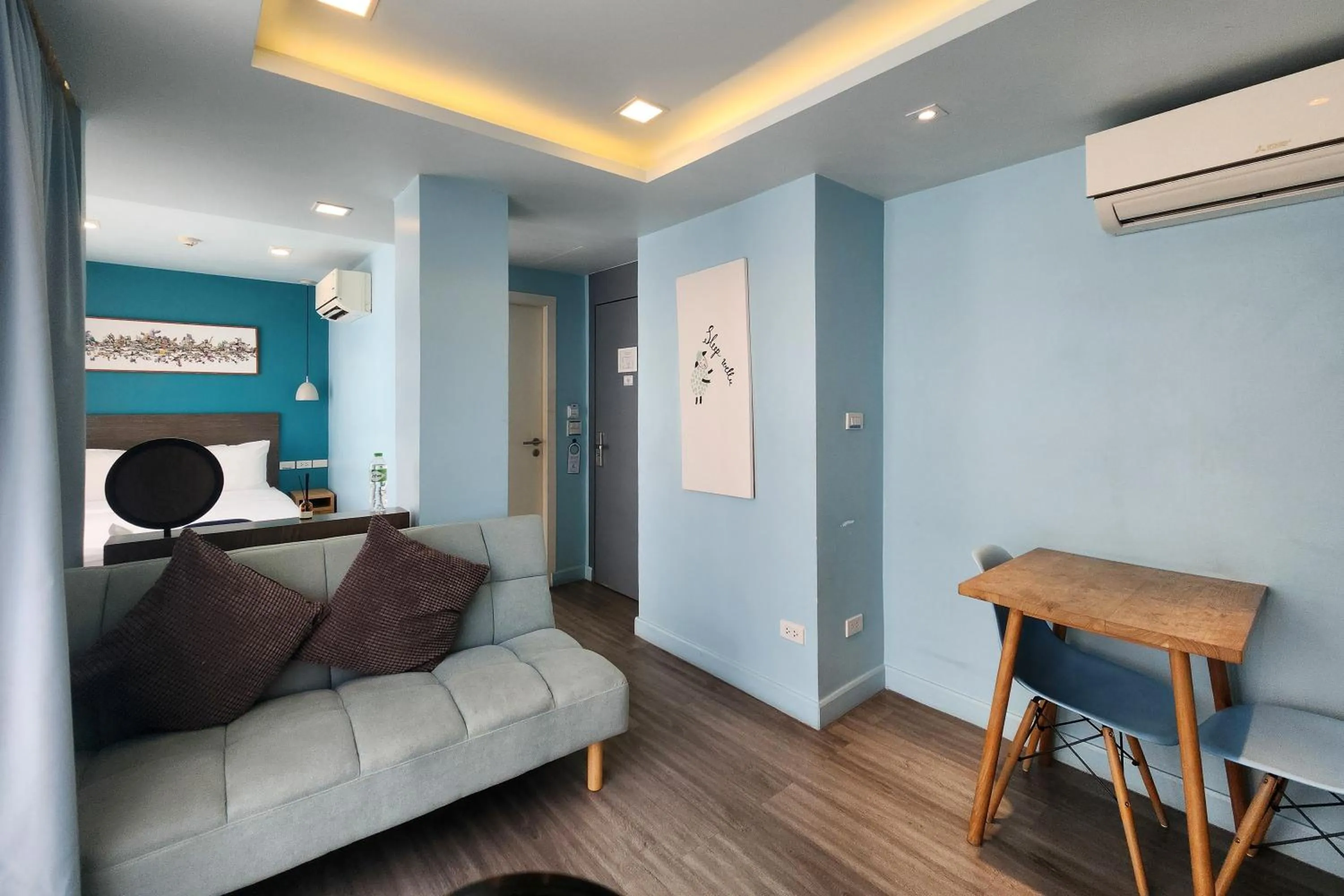 Living room in Simply Sleep Hostel