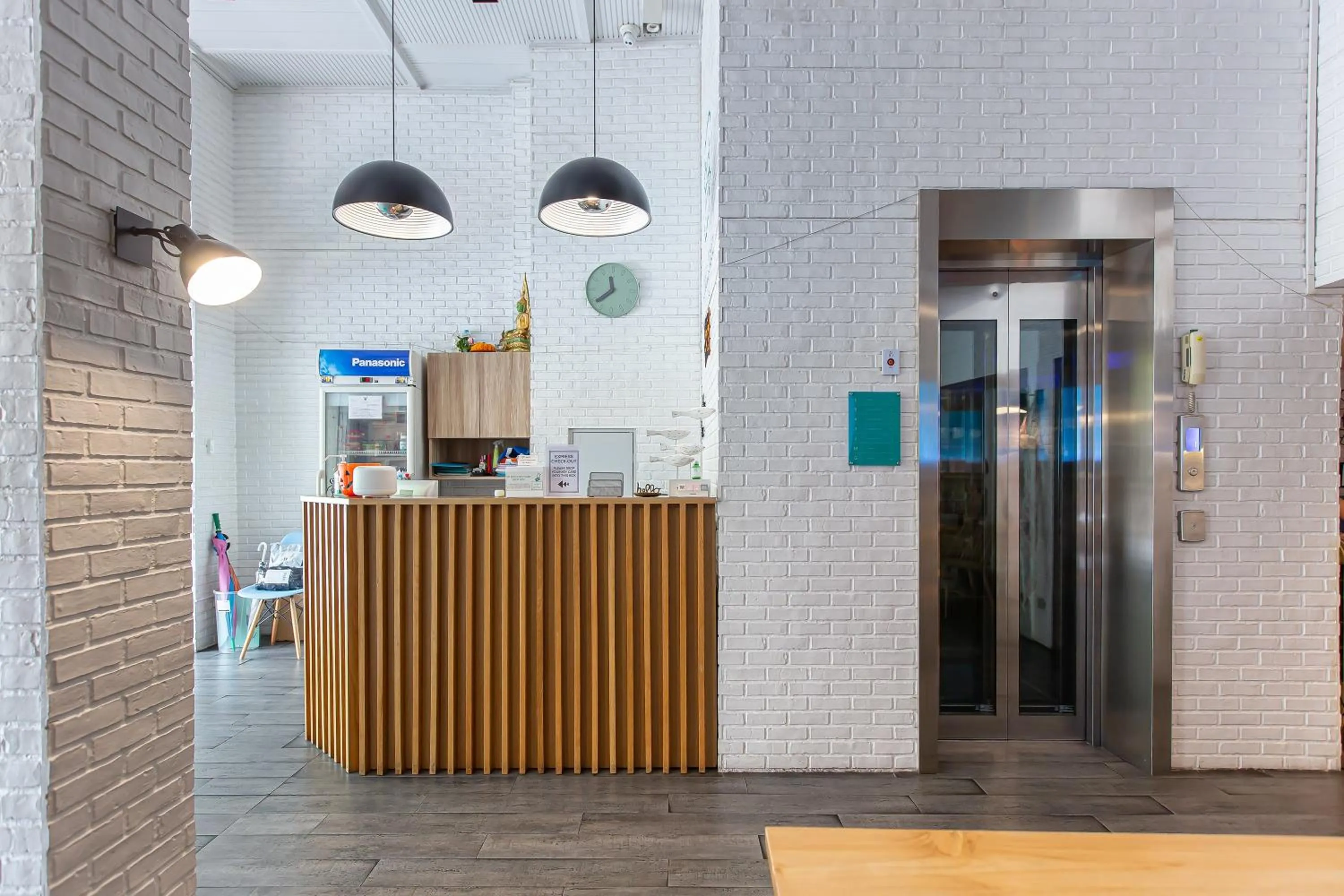 Lobby or reception in Simply Sleep Hostel