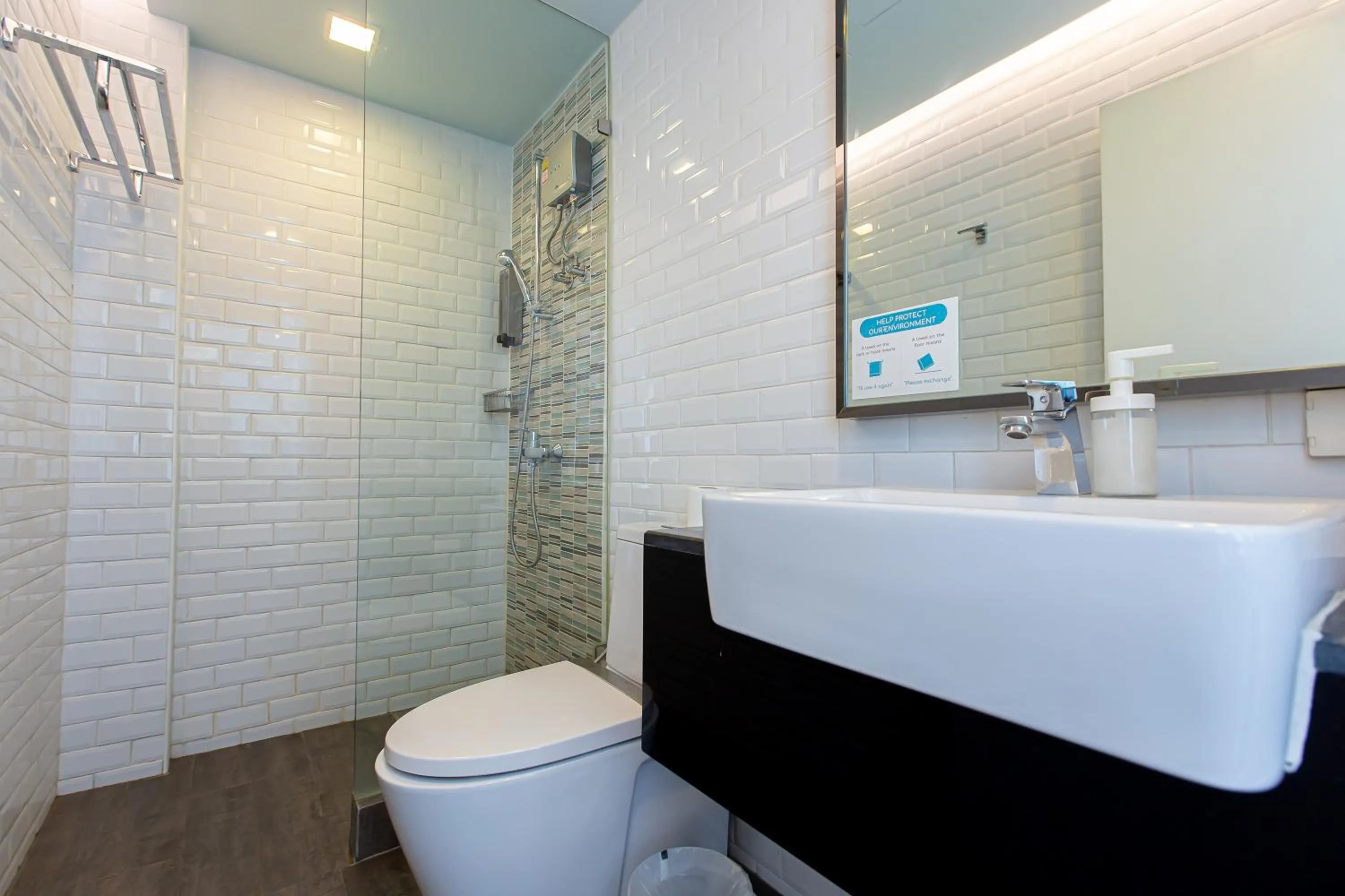 Bathroom in Simply Sleep Hostel