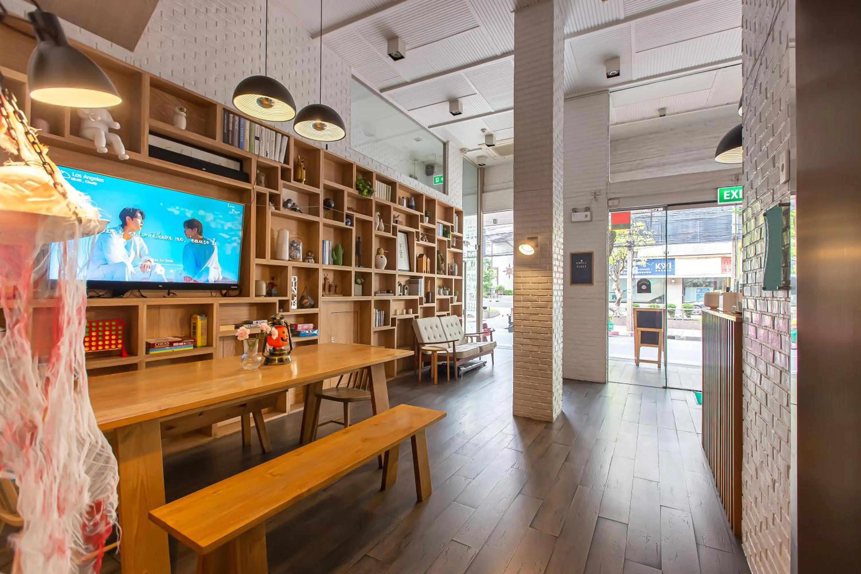 TV and multimedia in Simply Sleep Hostel