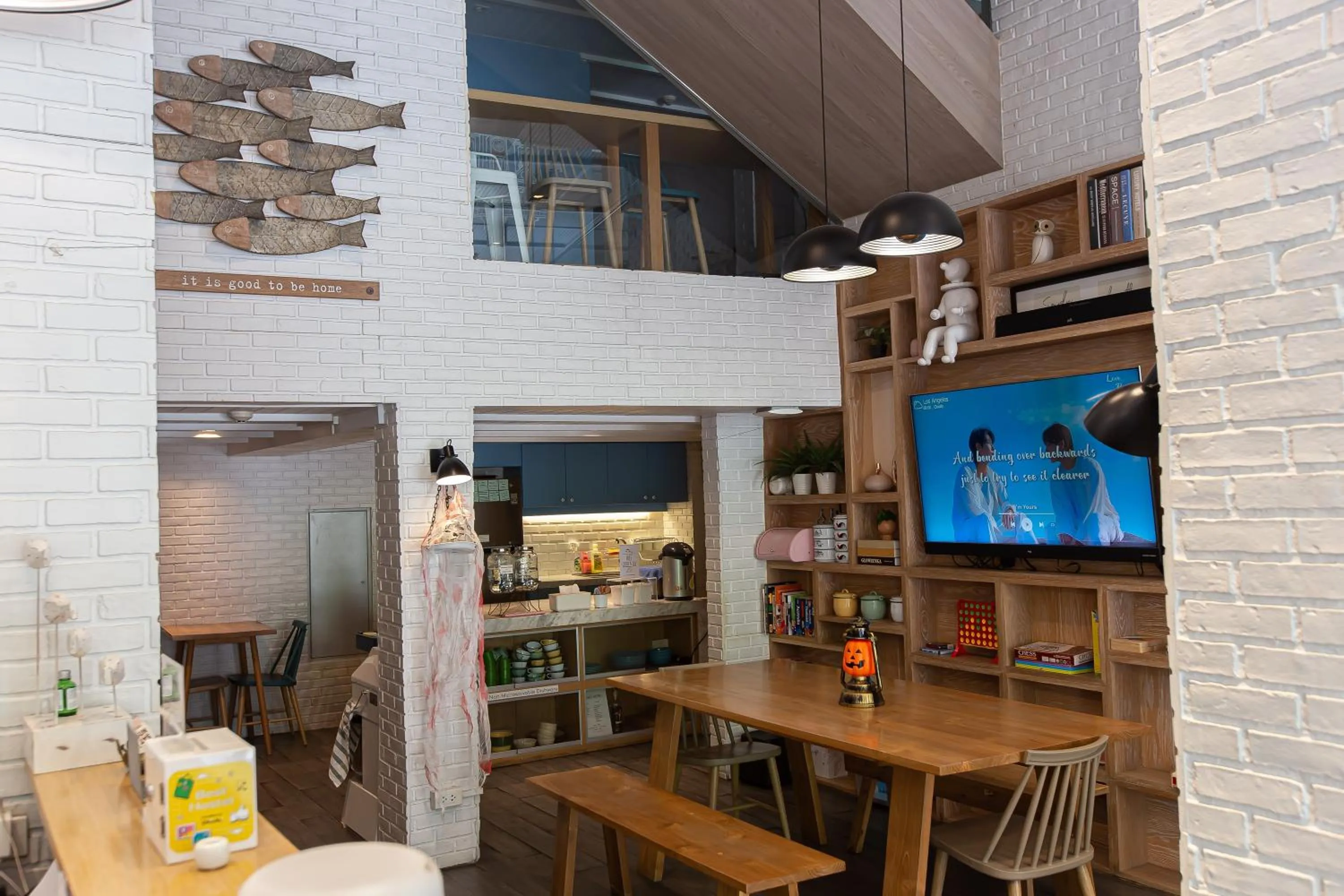 TV and multimedia in Simply Sleep Hostel