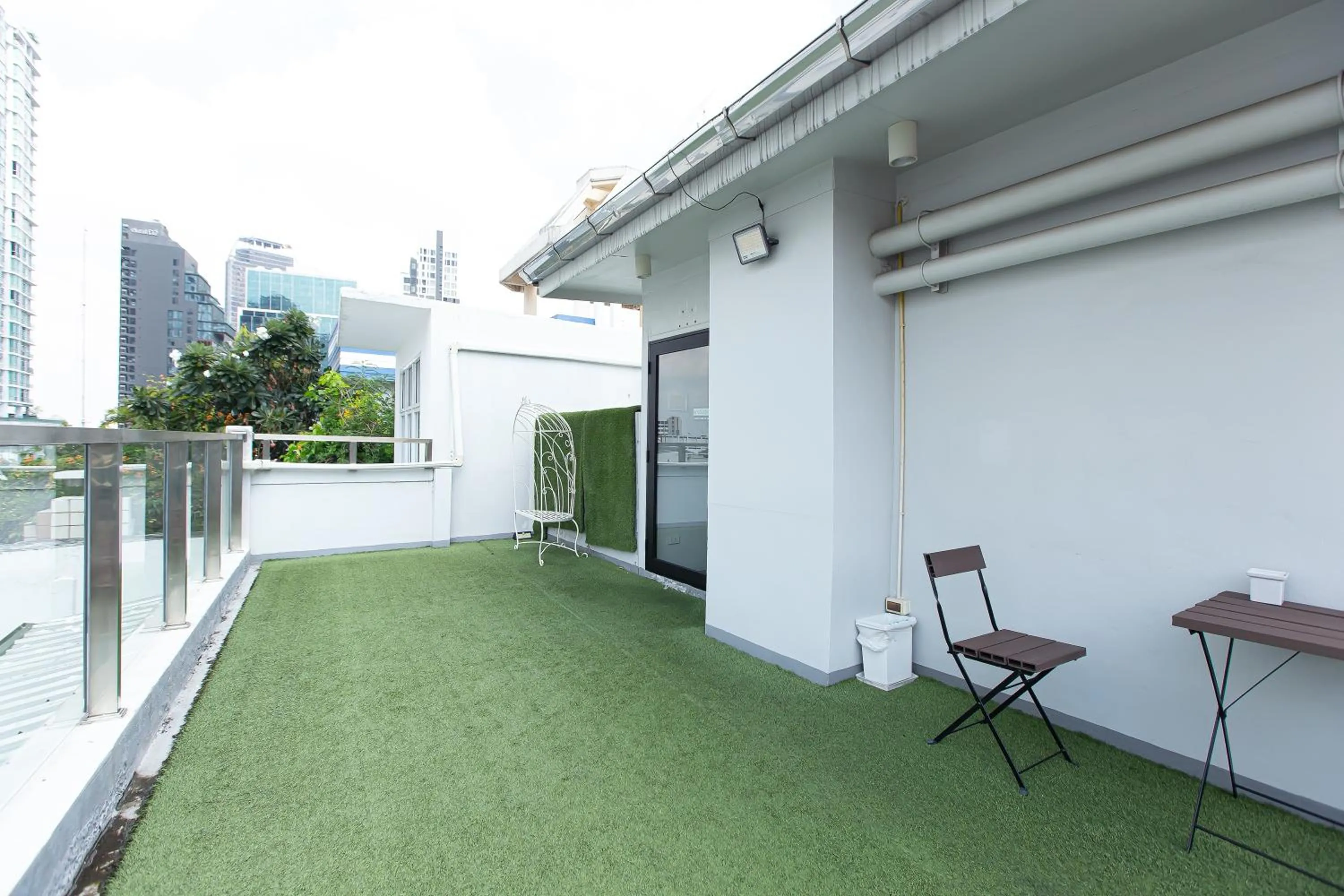 Balcony/Terrace in Simply Sleep Hostel