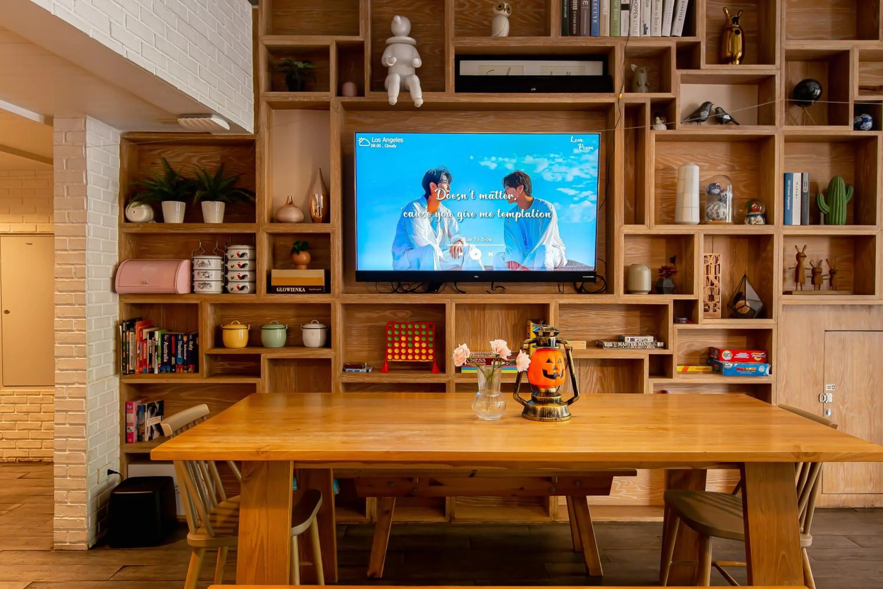 TV and multimedia in Simply Sleep Hostel