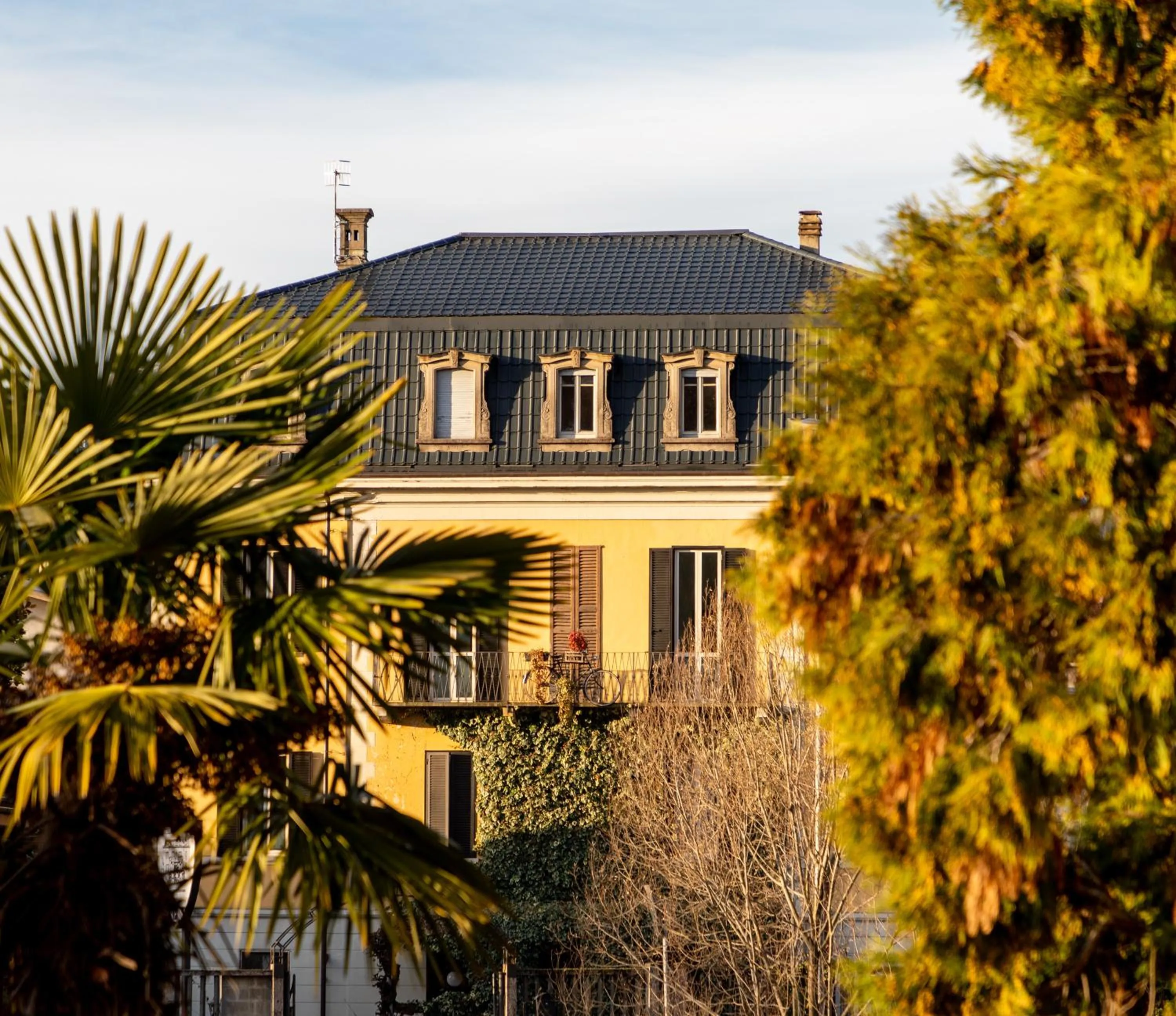 Property building in Hotel Casa Camilla