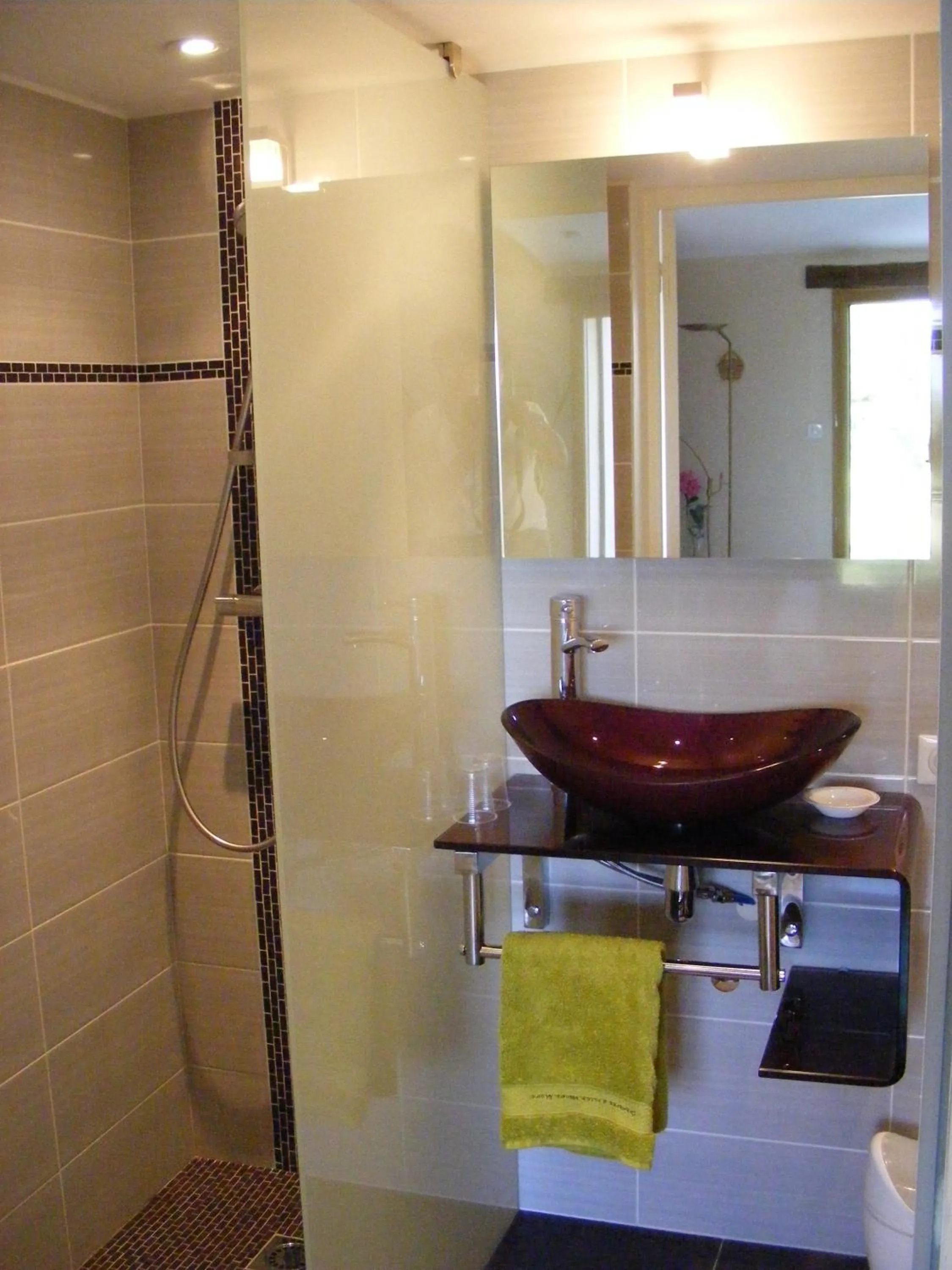 Bathroom in Chambres d'Hôtes Vignes et Loire