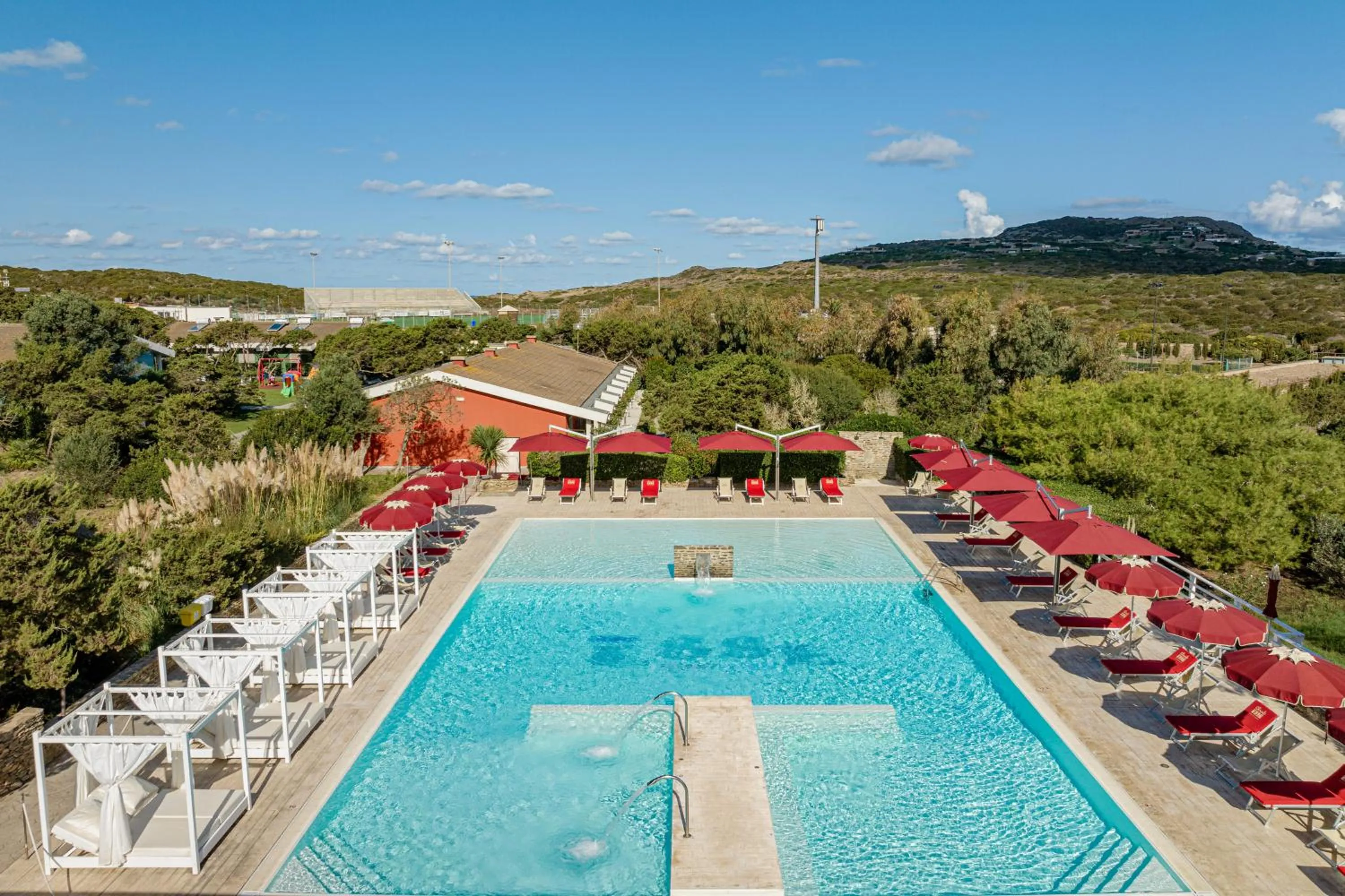 Pool view in Club Esse Sporting