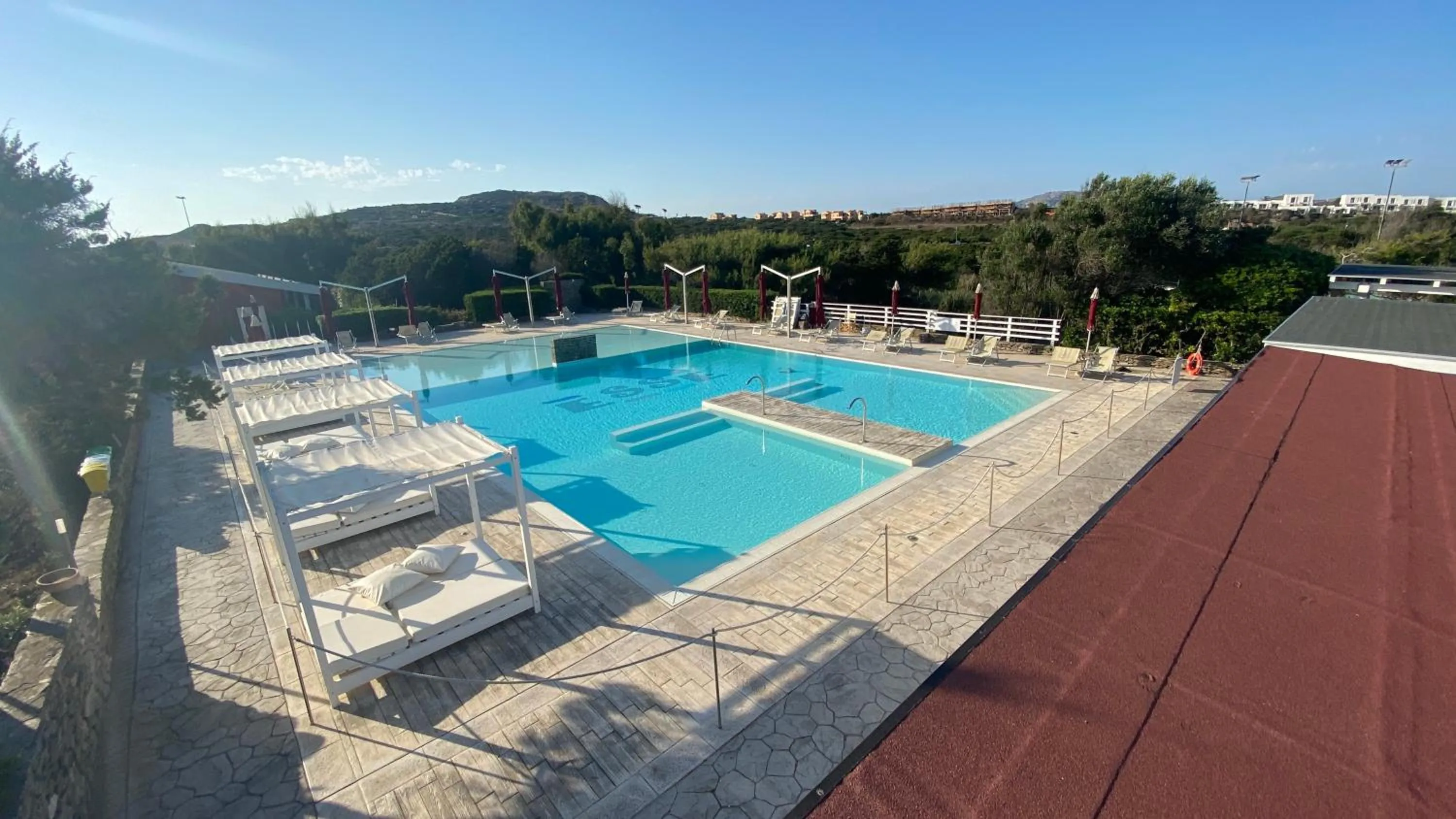 Swimming pool in Club Esse Sporting