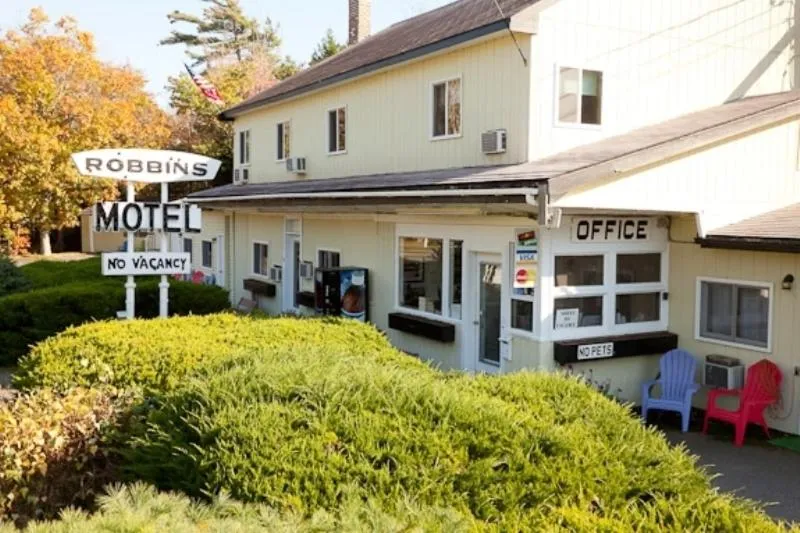 Business facilities in Robbins Motel