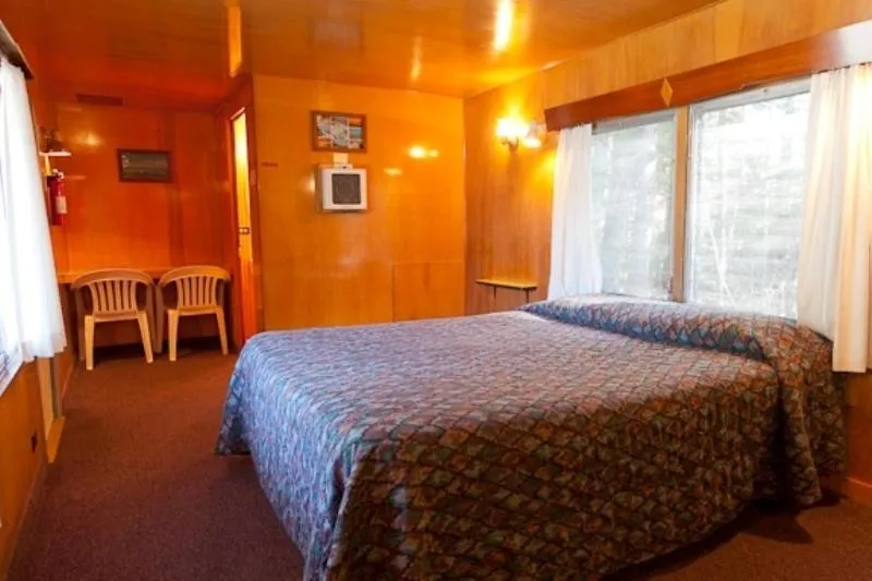 Bedroom, Bed in Robbins Motel