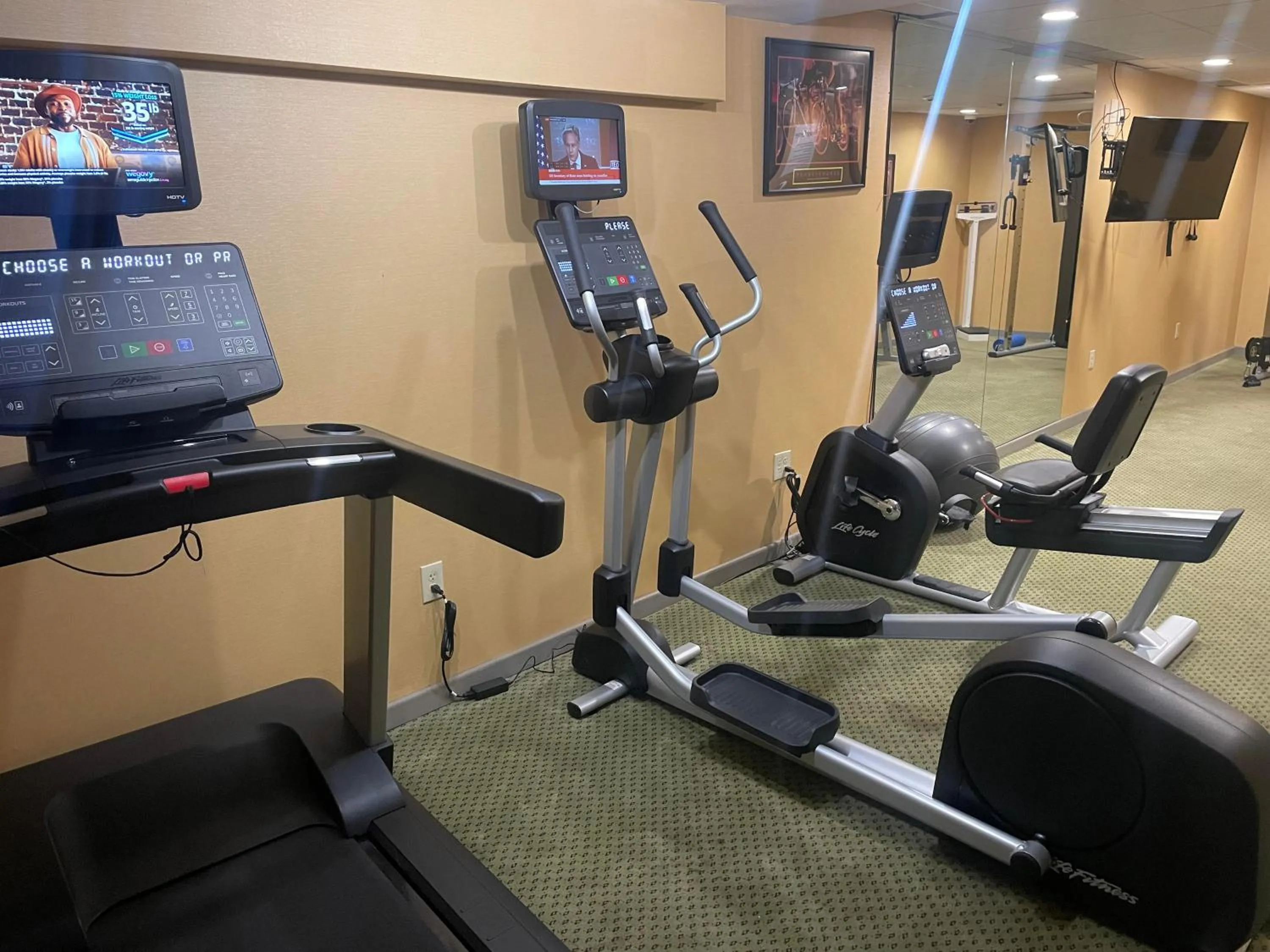 Fitness centre/facilities in Holiday Inn Express Cleveland Downtown by IHG