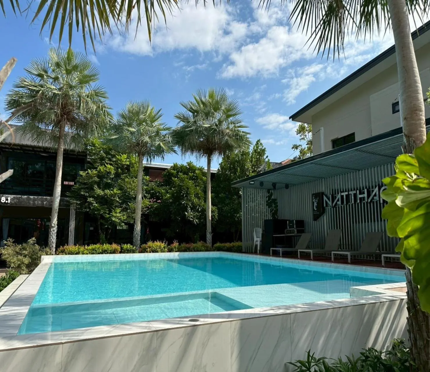 Swimming pool in Natthapon Resort Kaeng Kachan