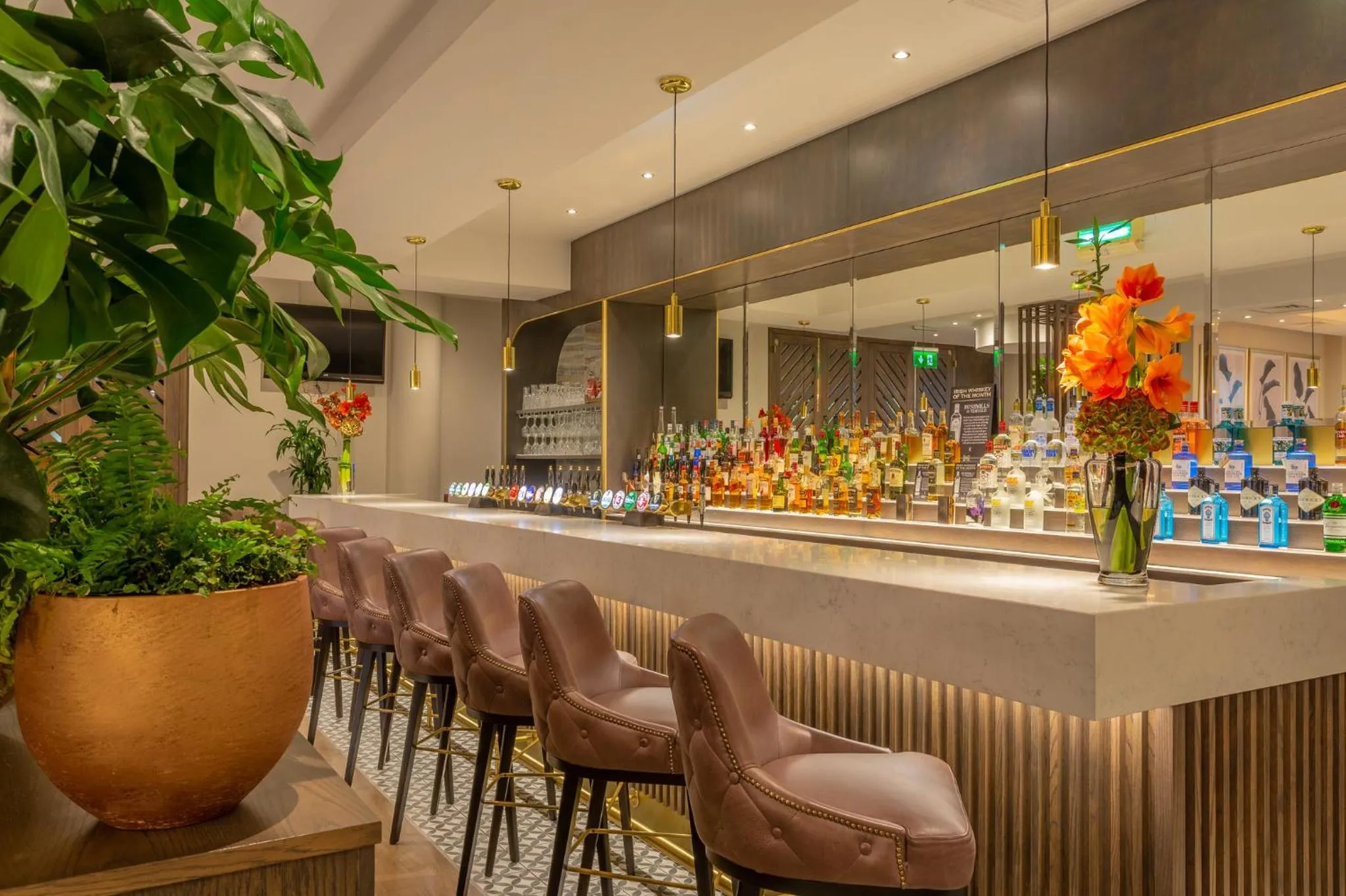 Lounge or bar in Crowne Plaza Dublin Airport by IHG